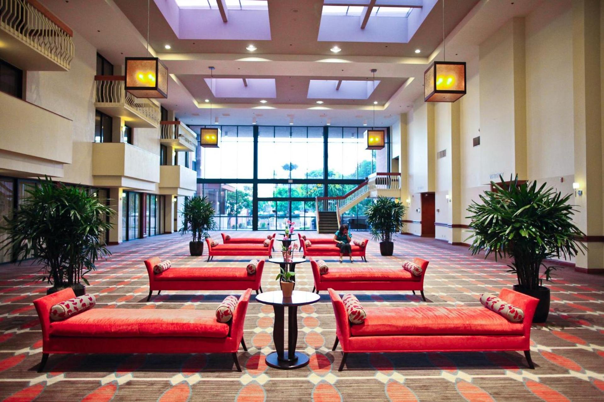 Ontario Airport Hotel & Conference Center photo 7