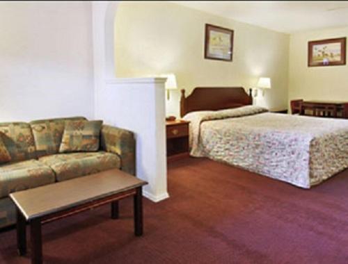 Ramada Limited San Angelo photo 46