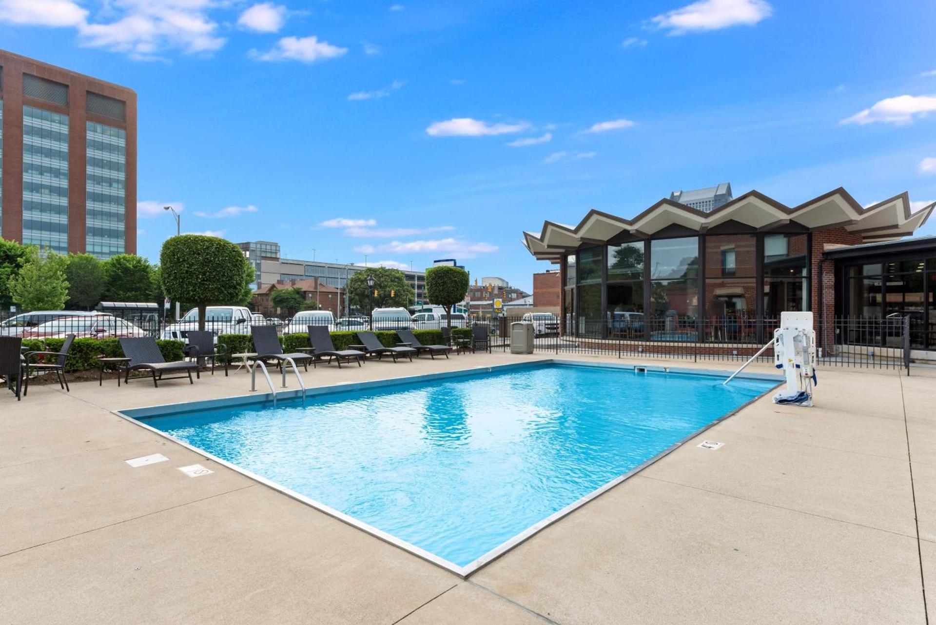Holiday Inn Express - Columbus Downtown by IHG photo 3
