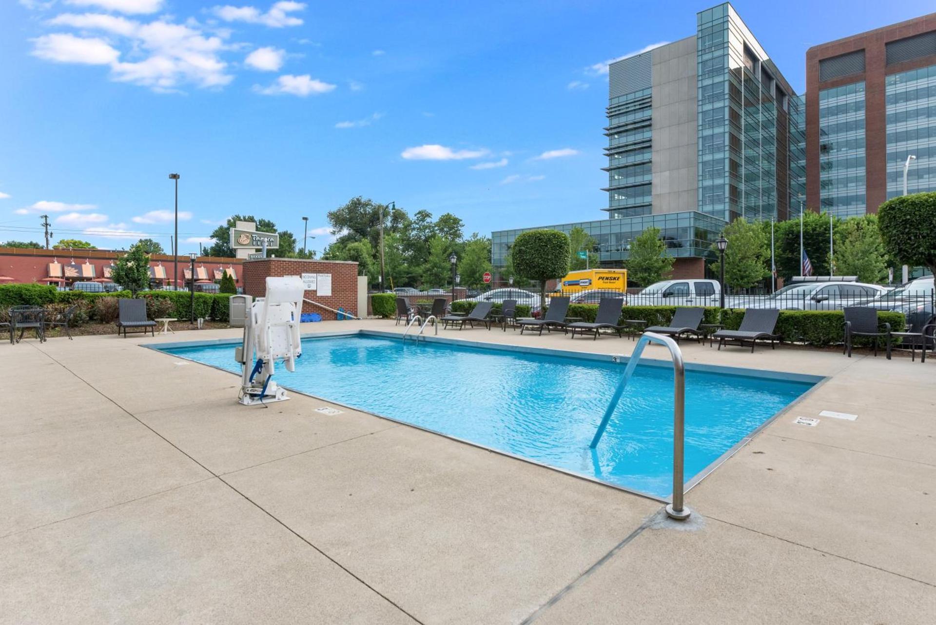 Holiday Inn Express - Columbus Downtown by IHG photo 5