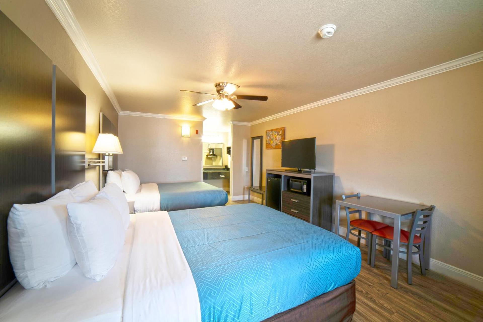 Econo Lodge Inn & Suites Corpus Christi photo 37