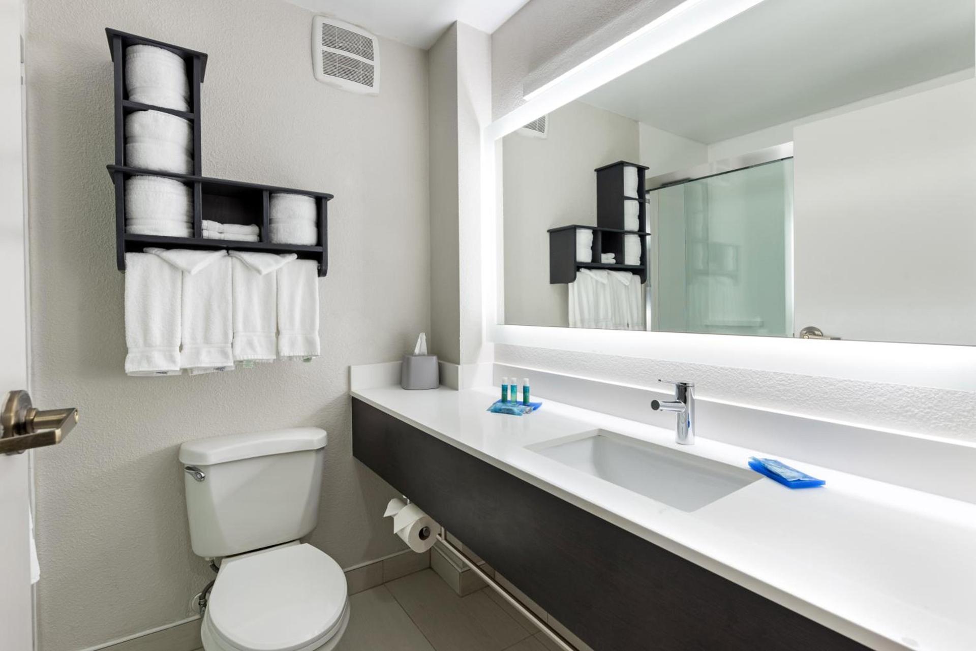Holiday Inn Express - Columbus Downtown by IHG photo 38