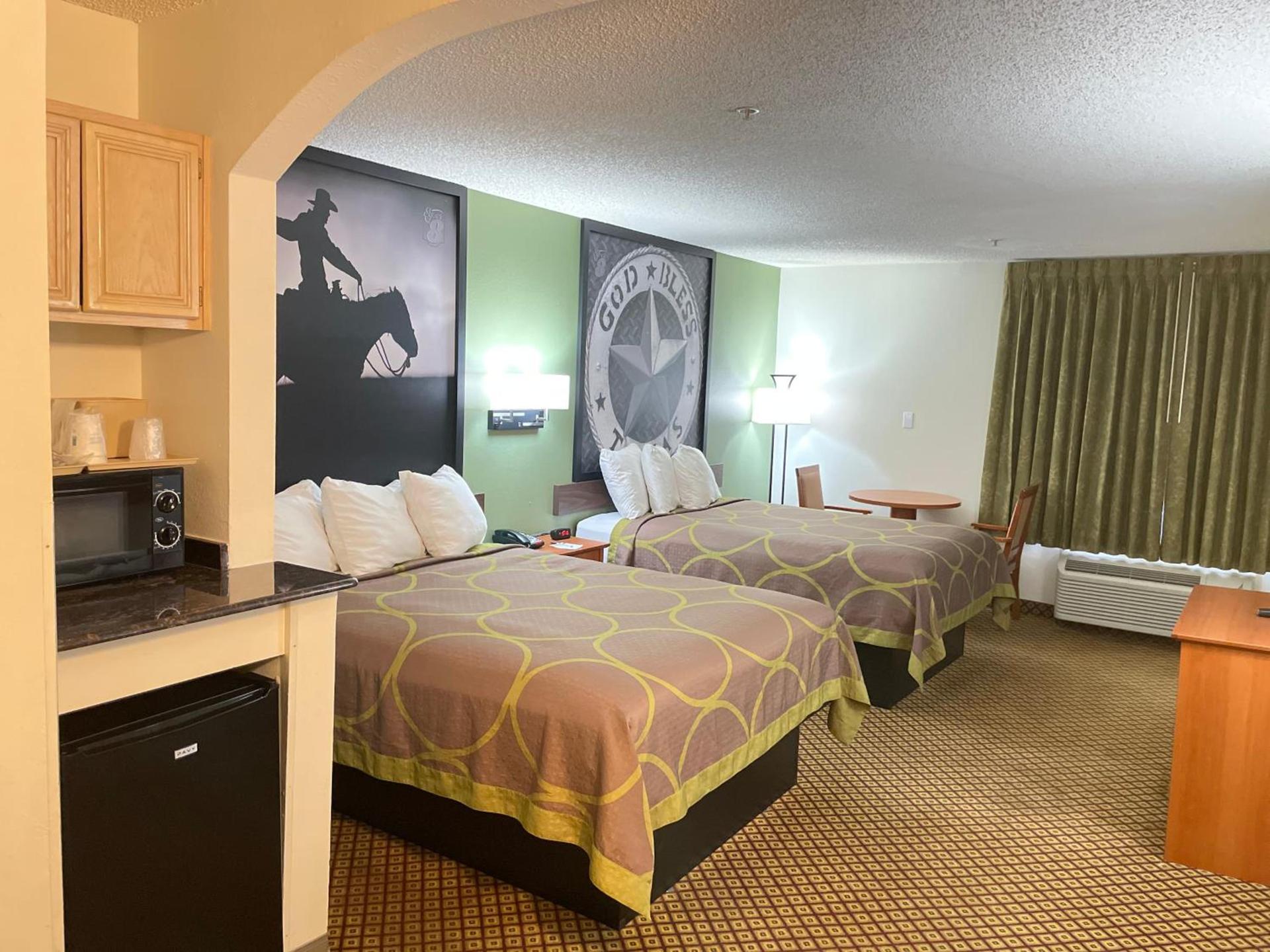 Super 8 by Wyndham Fort Worth Downtown South photo 24