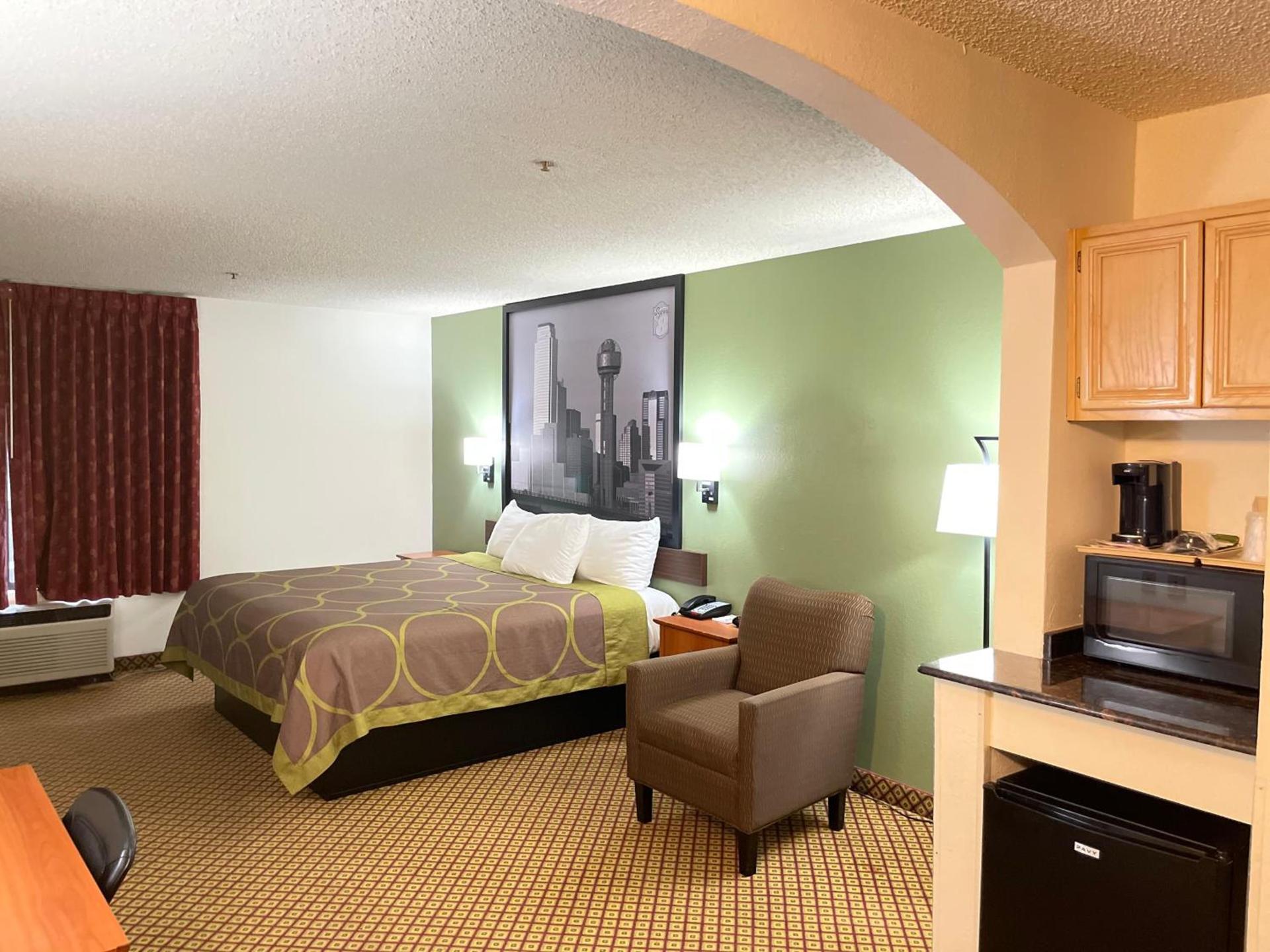 Super 8 by Wyndham Fort Worth Downtown South photo 26