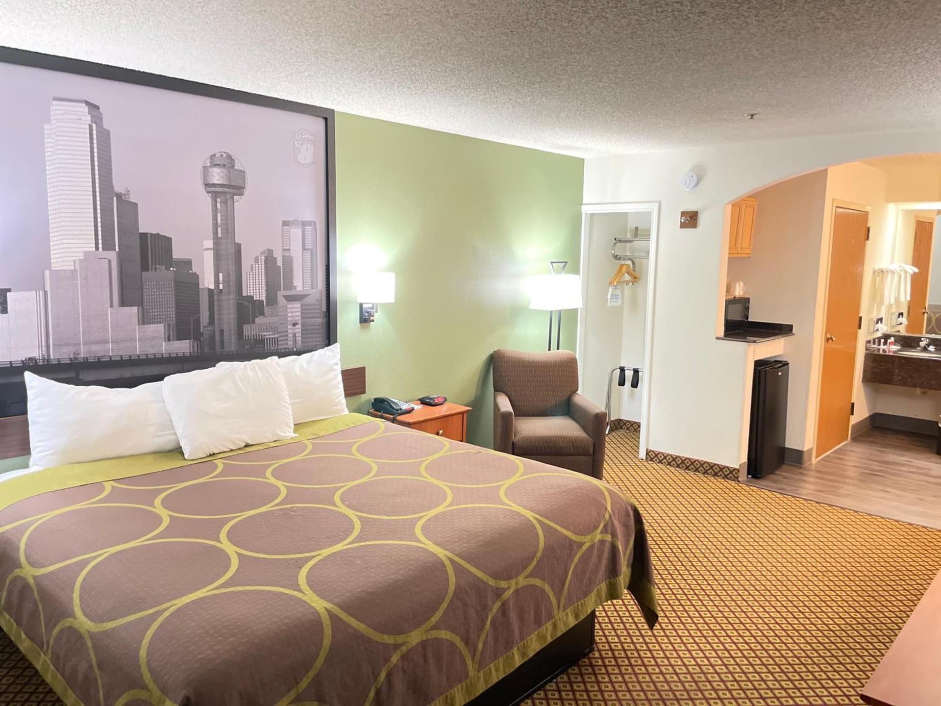 Super 8 by Wyndham Fort Worth Downtown South photo 20