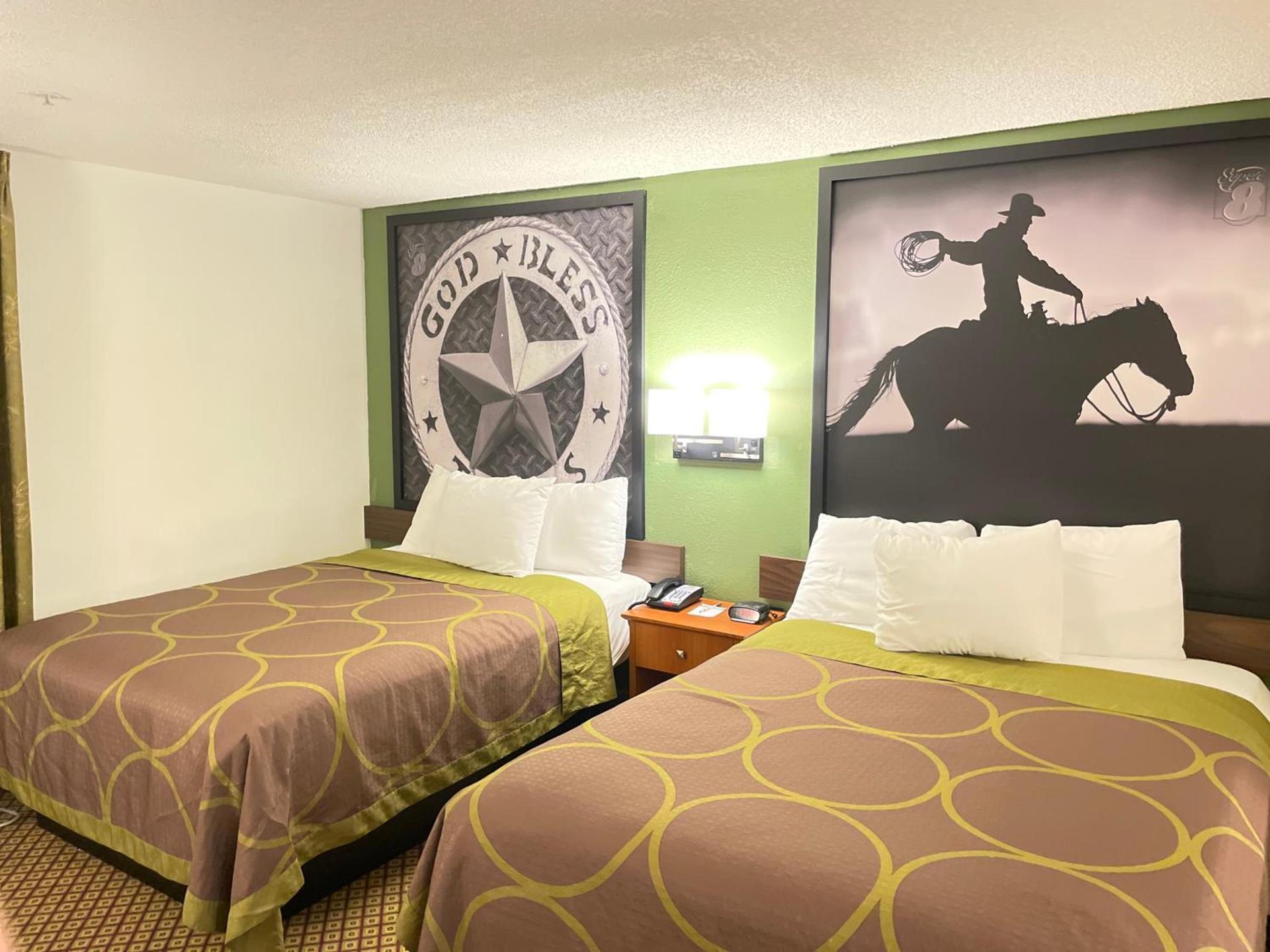 Super 8 by Wyndham Fort Worth Downtown South photo 23