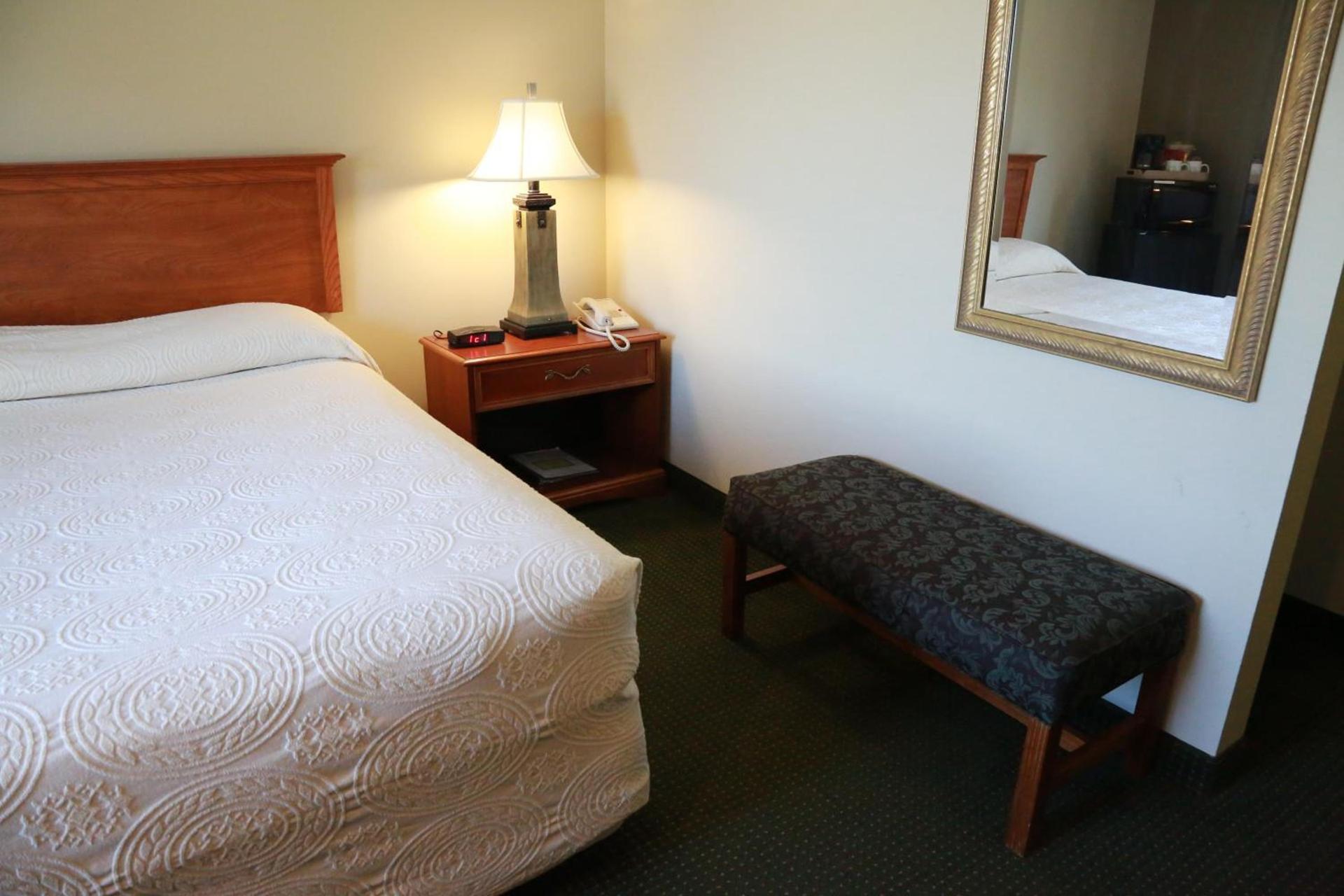 Horizon Inn & Suites photo 32
