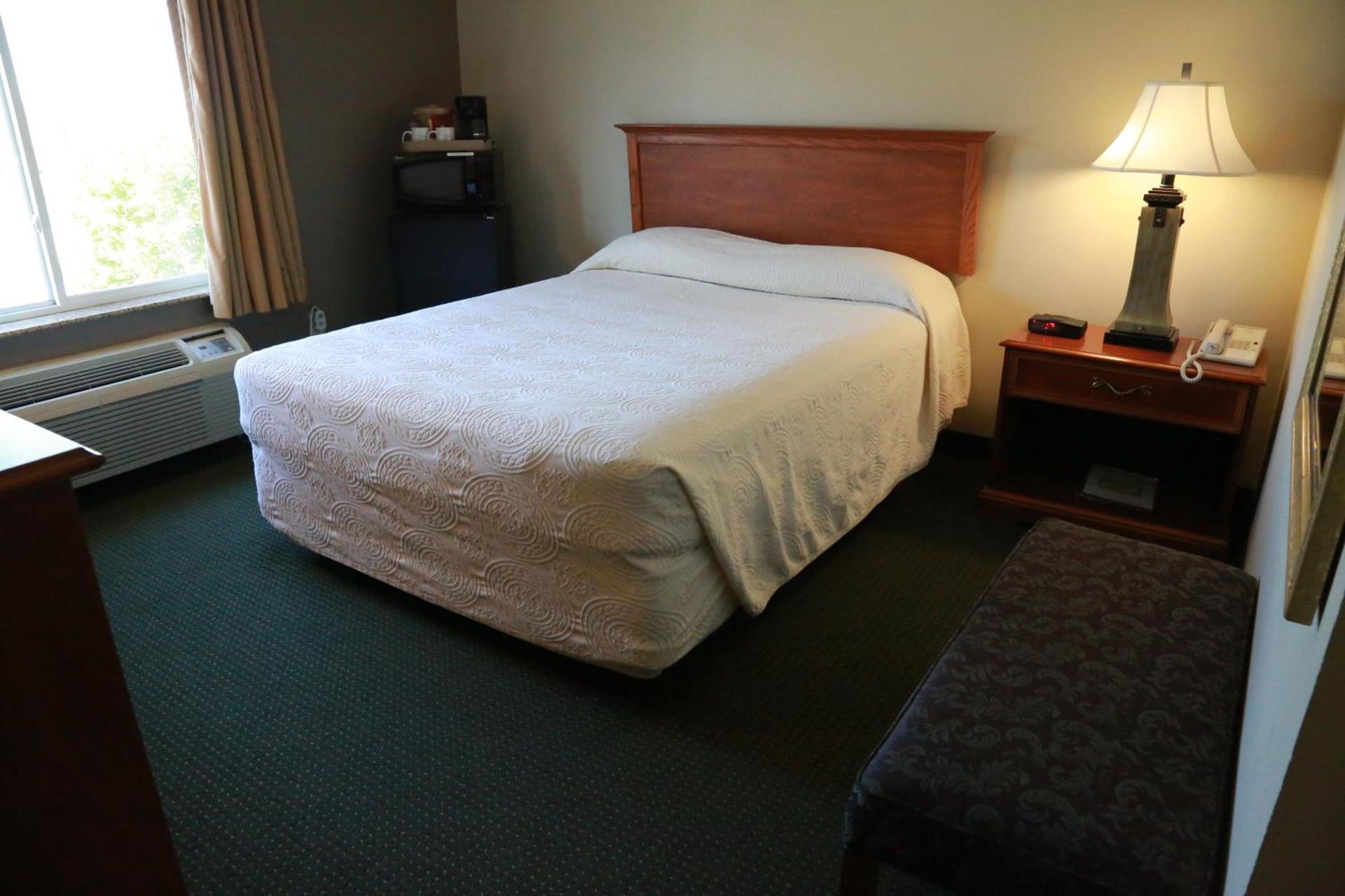 Horizon Inn & Suites photo 31