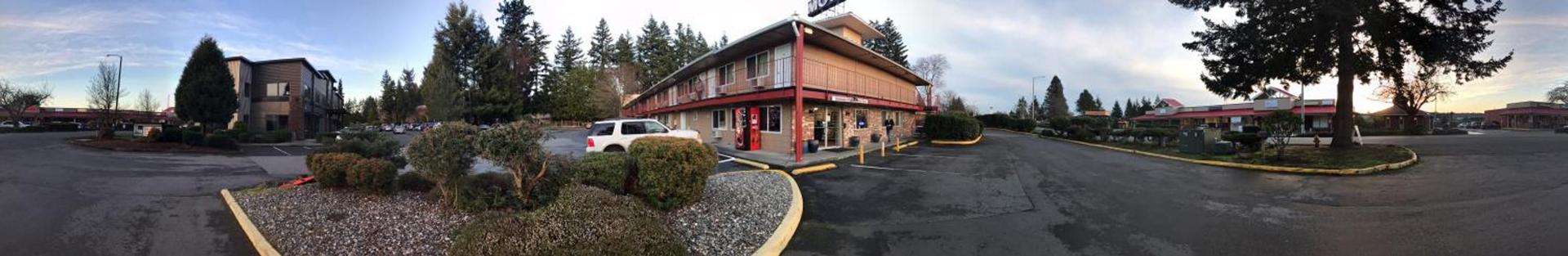 Smokey Point Motor Inn photo 3