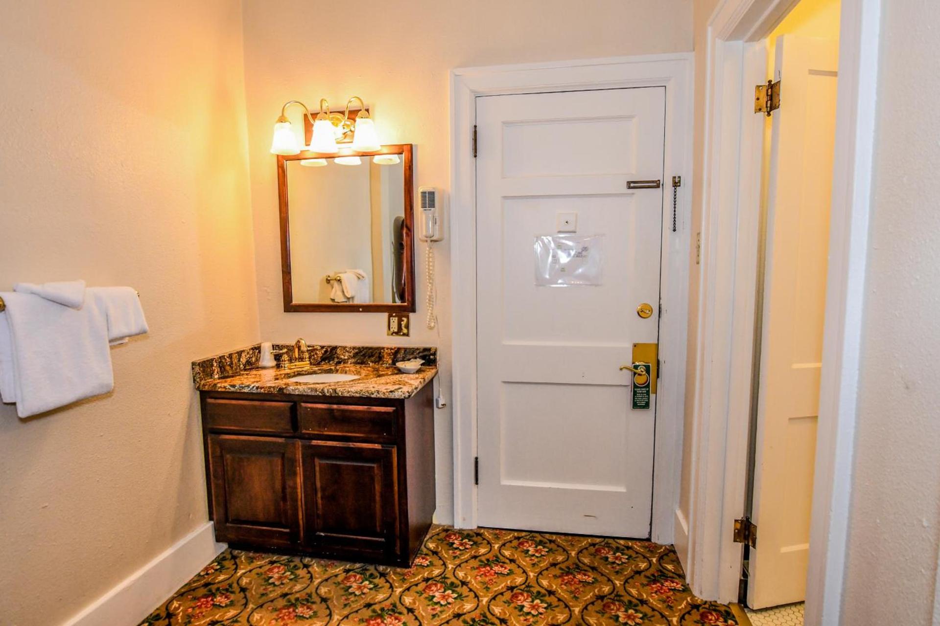 Irma Hotel photo 56