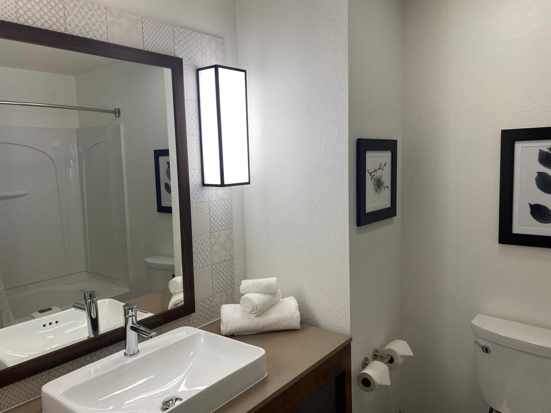Country Inn & Suites by Radisson, RJ Stadium - Tampa Airport East photo 43