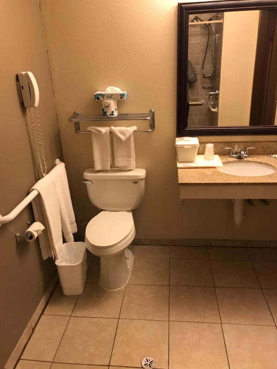 Quality Inn and Suites Silverthorne - Copper Mountain photo 4