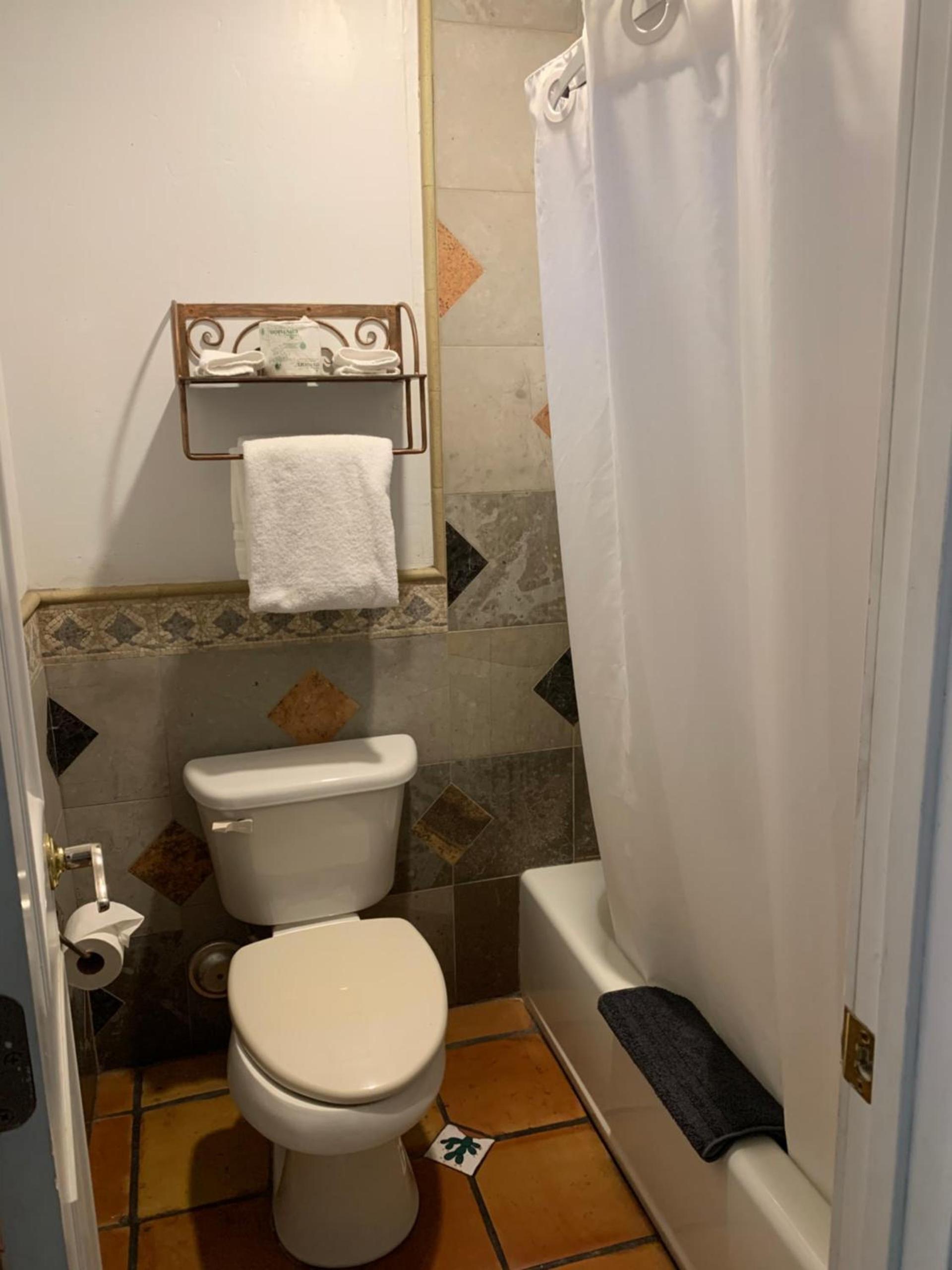 Chantico Inn photo 63