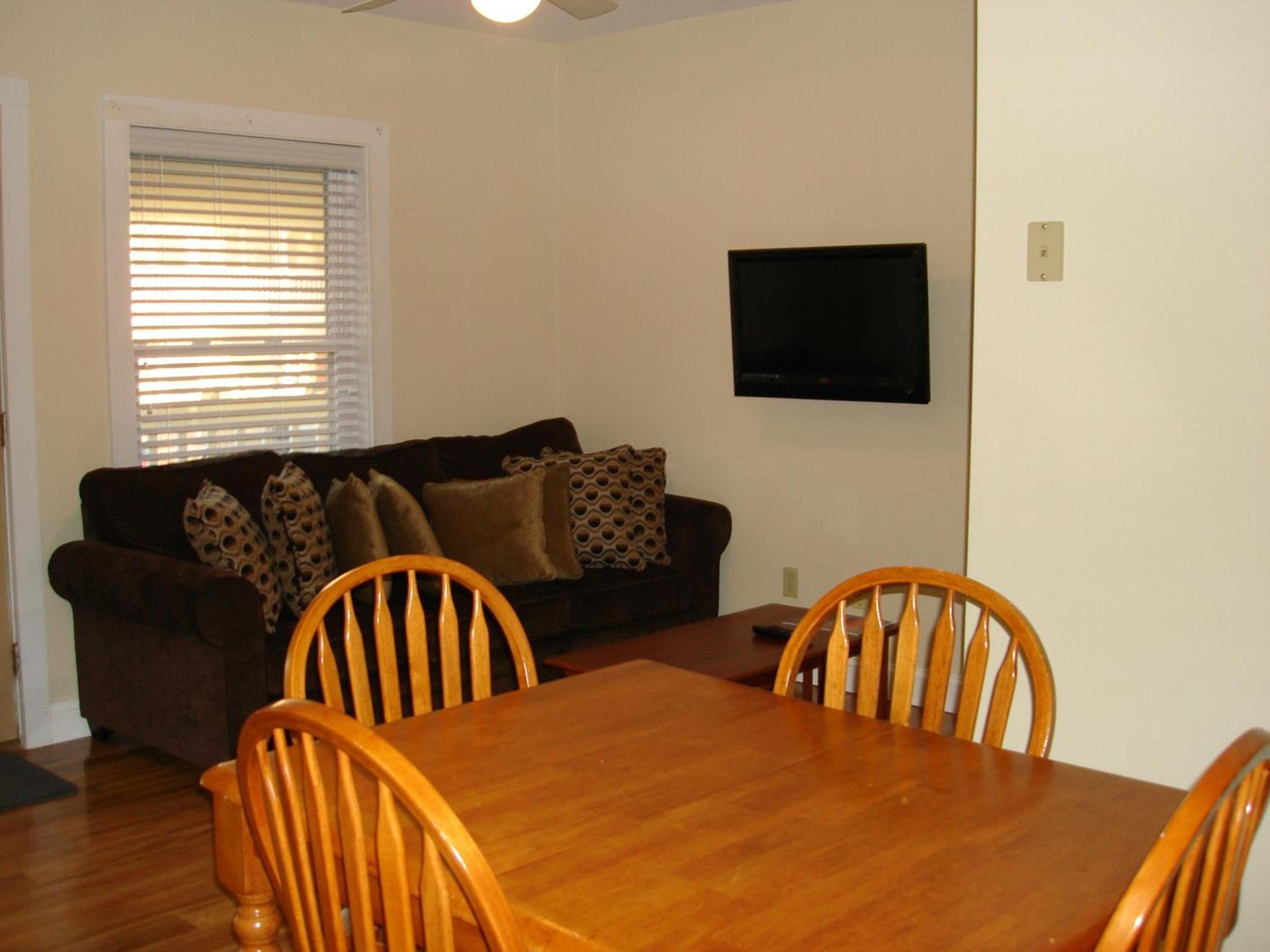 Copley LaReine Motel photo 19
