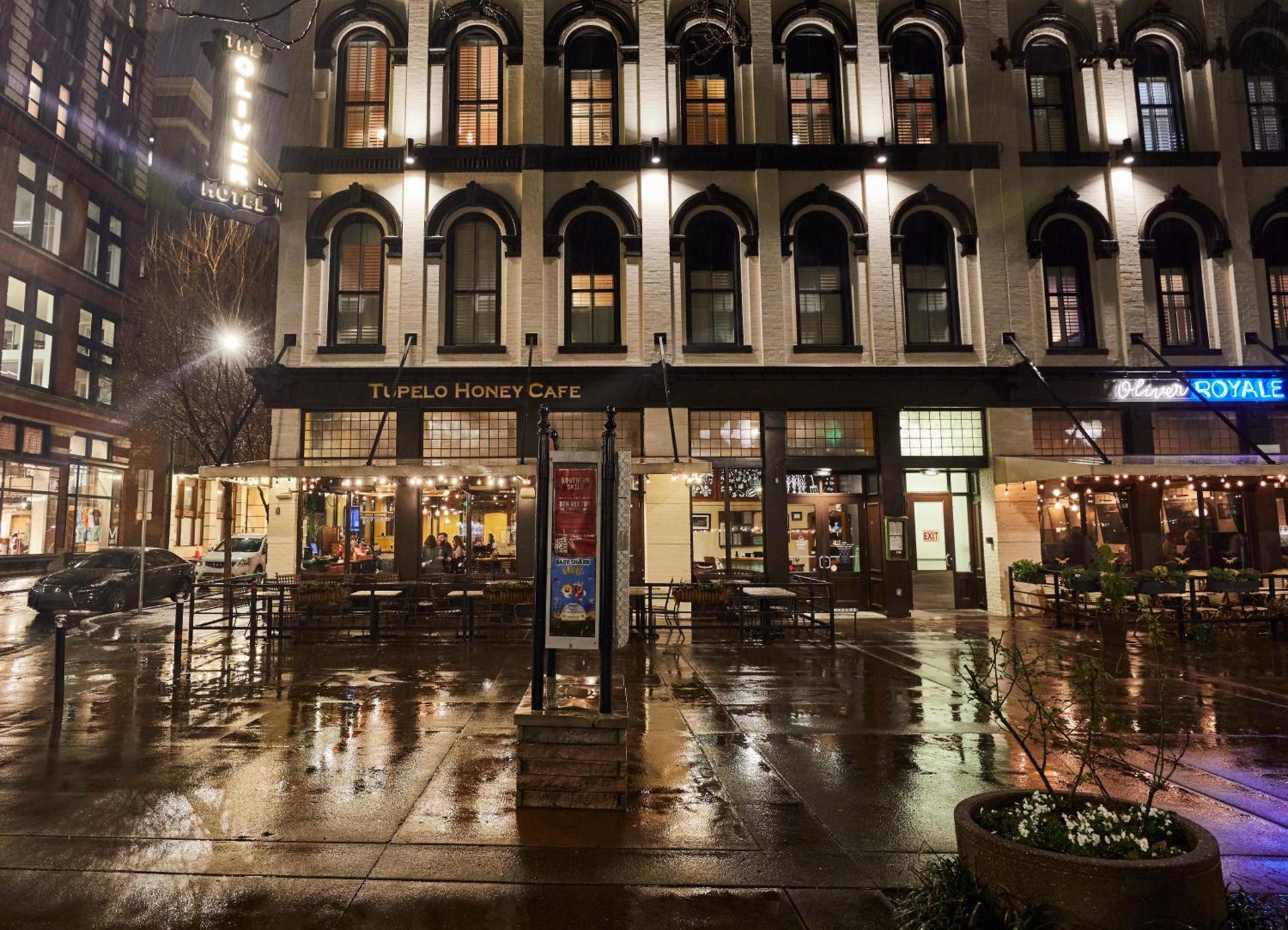 The Oliver Hotel Knoxville, by Oliver photo 2