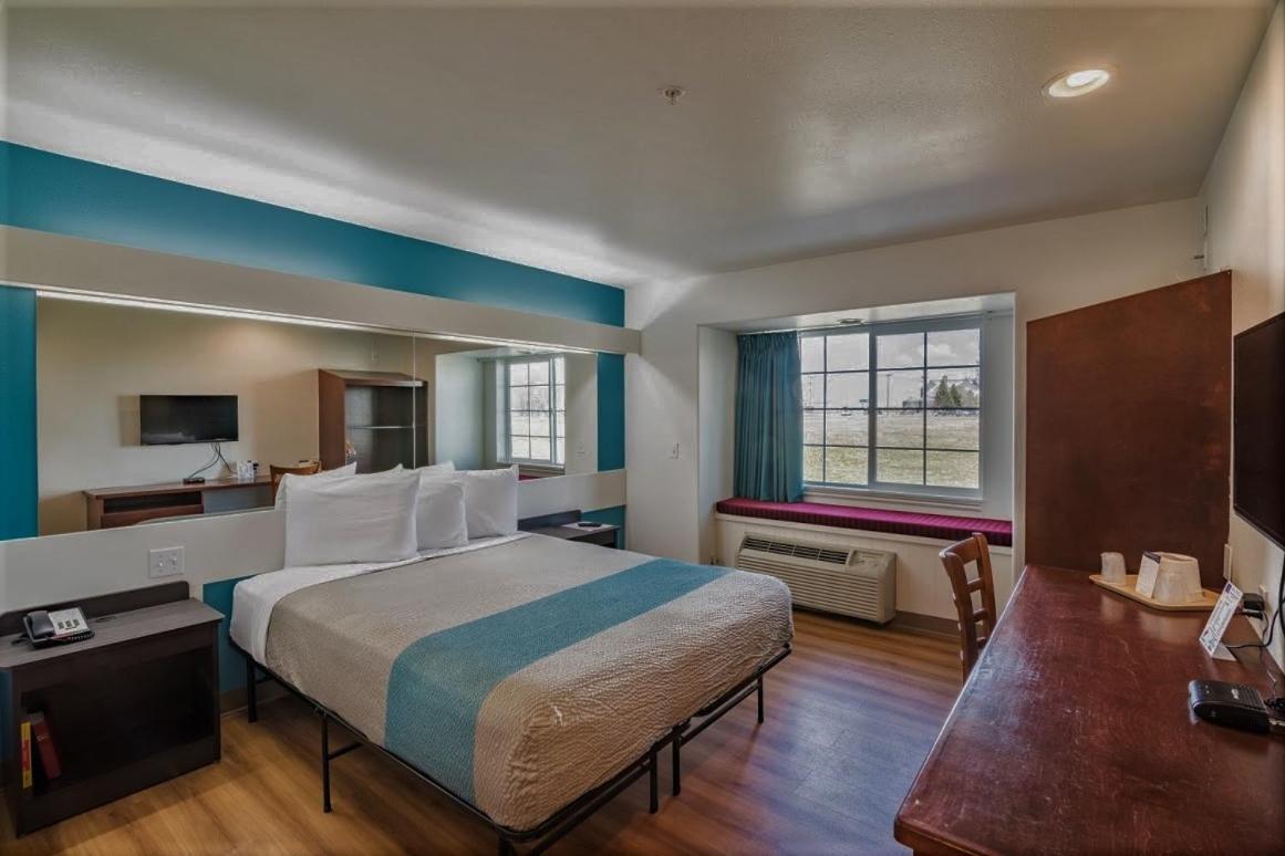 Motel 6-Idaho Falls, ID - Snake River photo 35