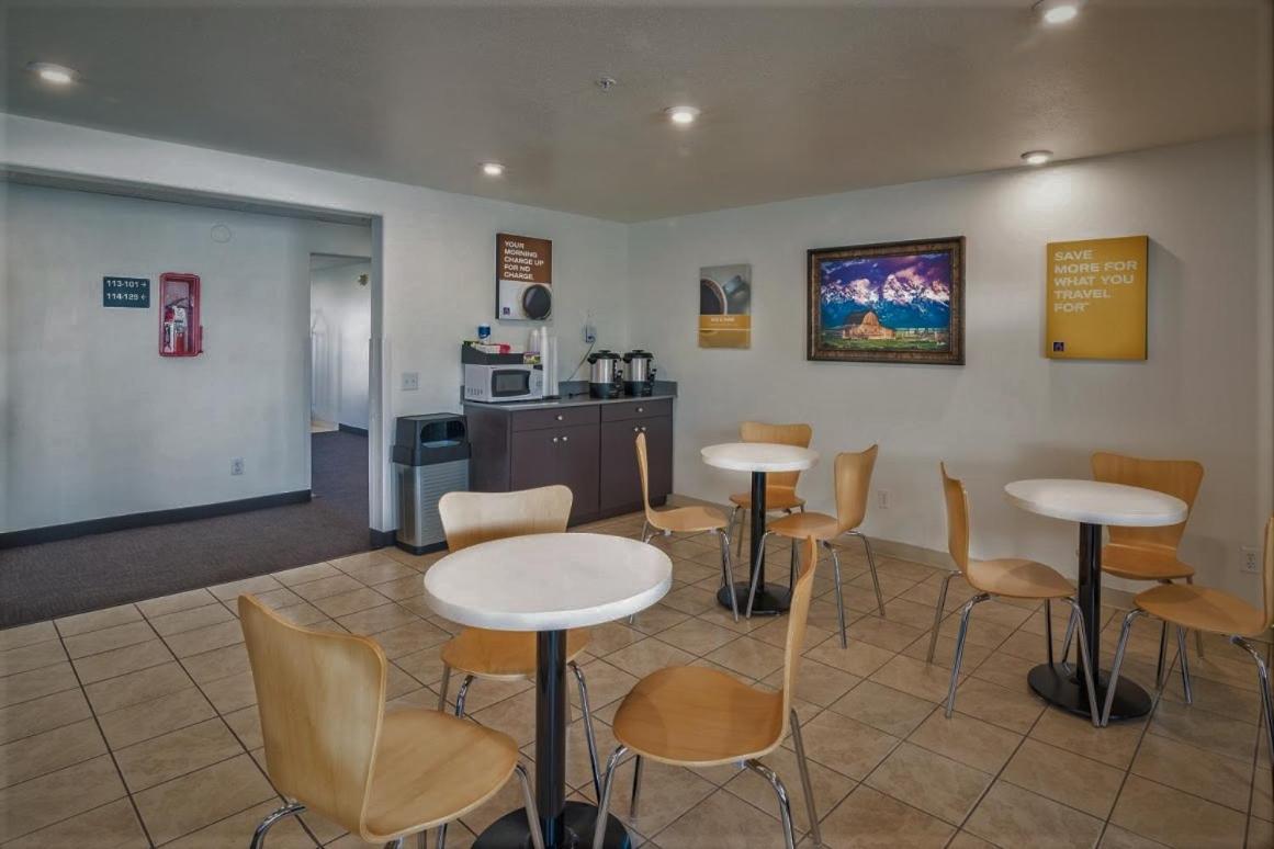 Motel 6-Idaho Falls, ID - Snake River photo 26