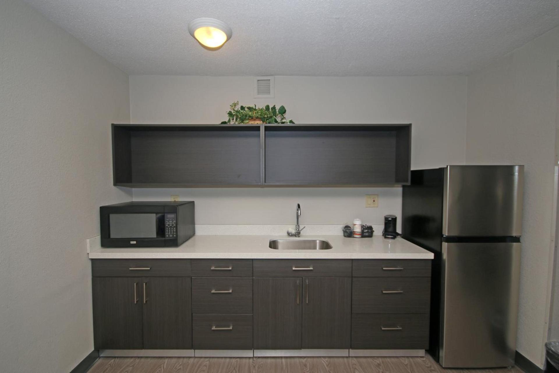Clarion Pointe Statesville photo 19