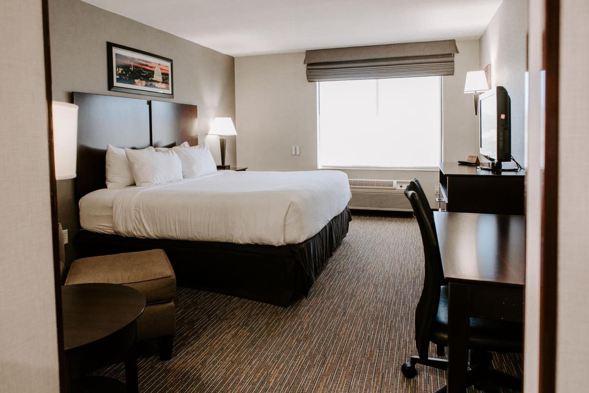 Wingate by Wyndham - Dulles International photo 30