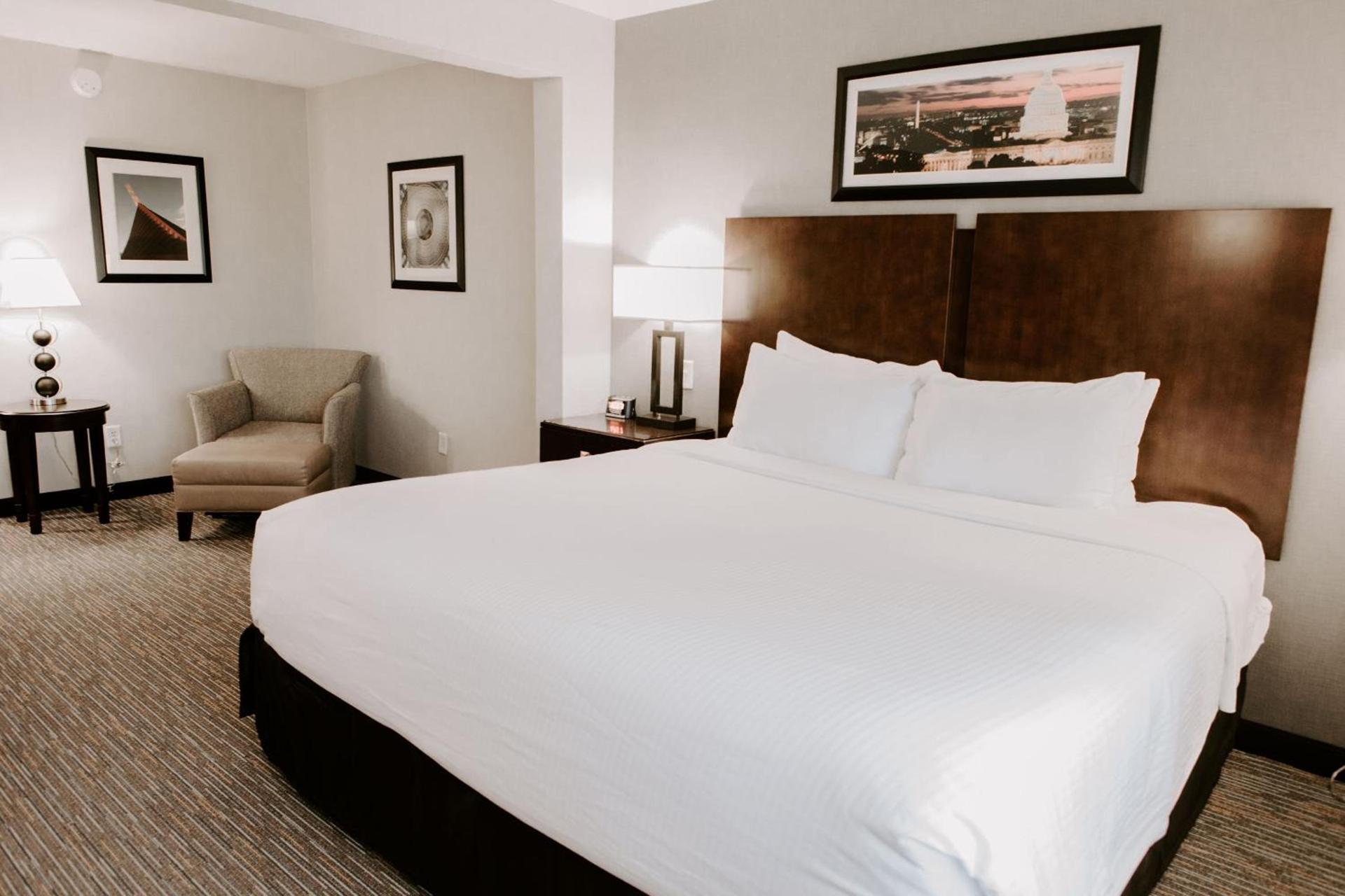 Wingate by Wyndham - Dulles International photo 23