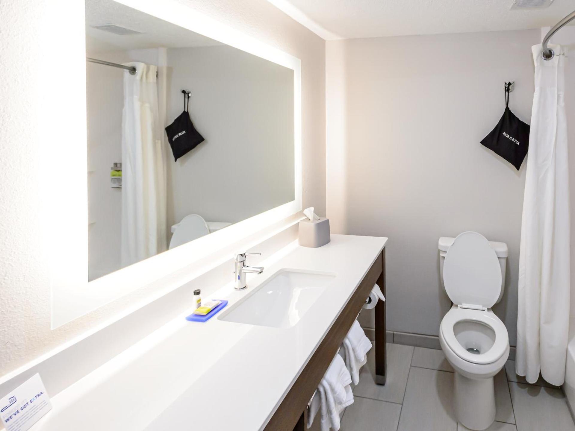 Holiday Inn Express Hillsborough-Durham Area by IHG photo 2
