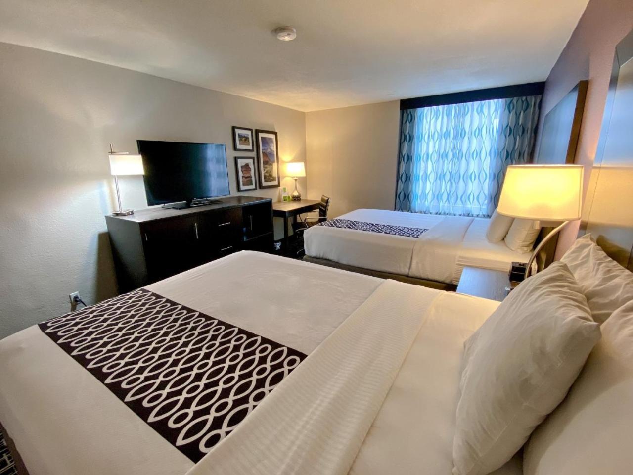 La Quinta by Wyndham Colorado Springs North photo 38