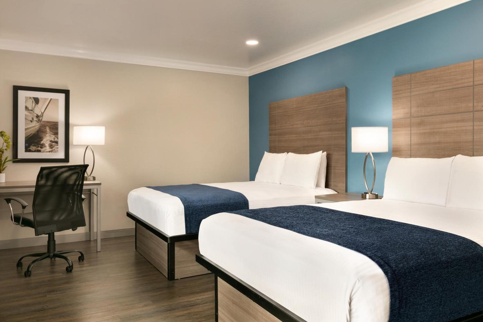 Torch Lite Inn at the Beach Boardwalk photo 26
