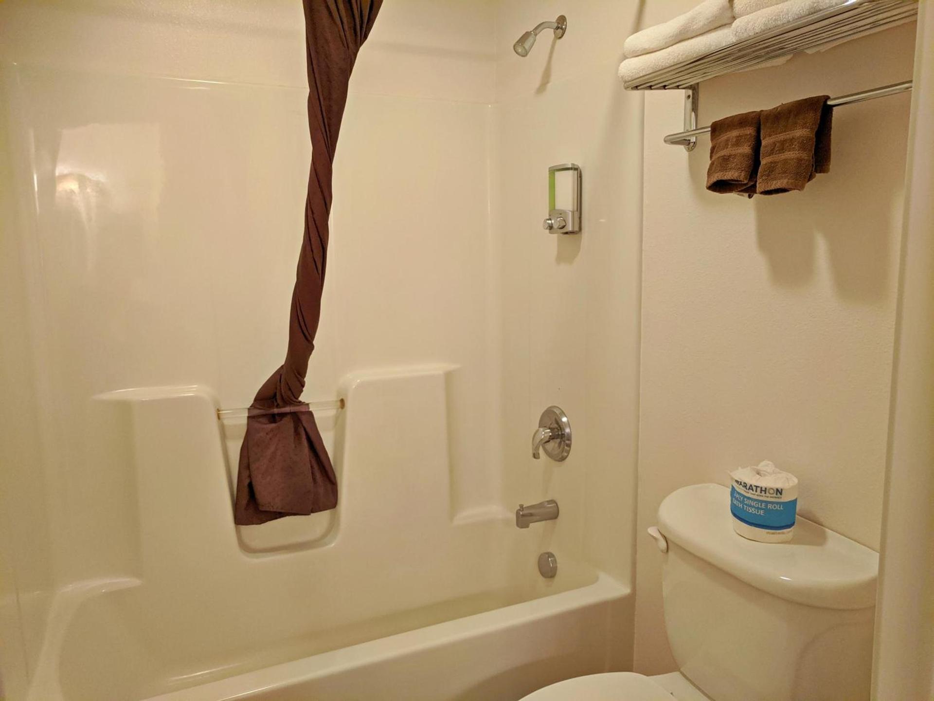 Aquarius Inn photo 19