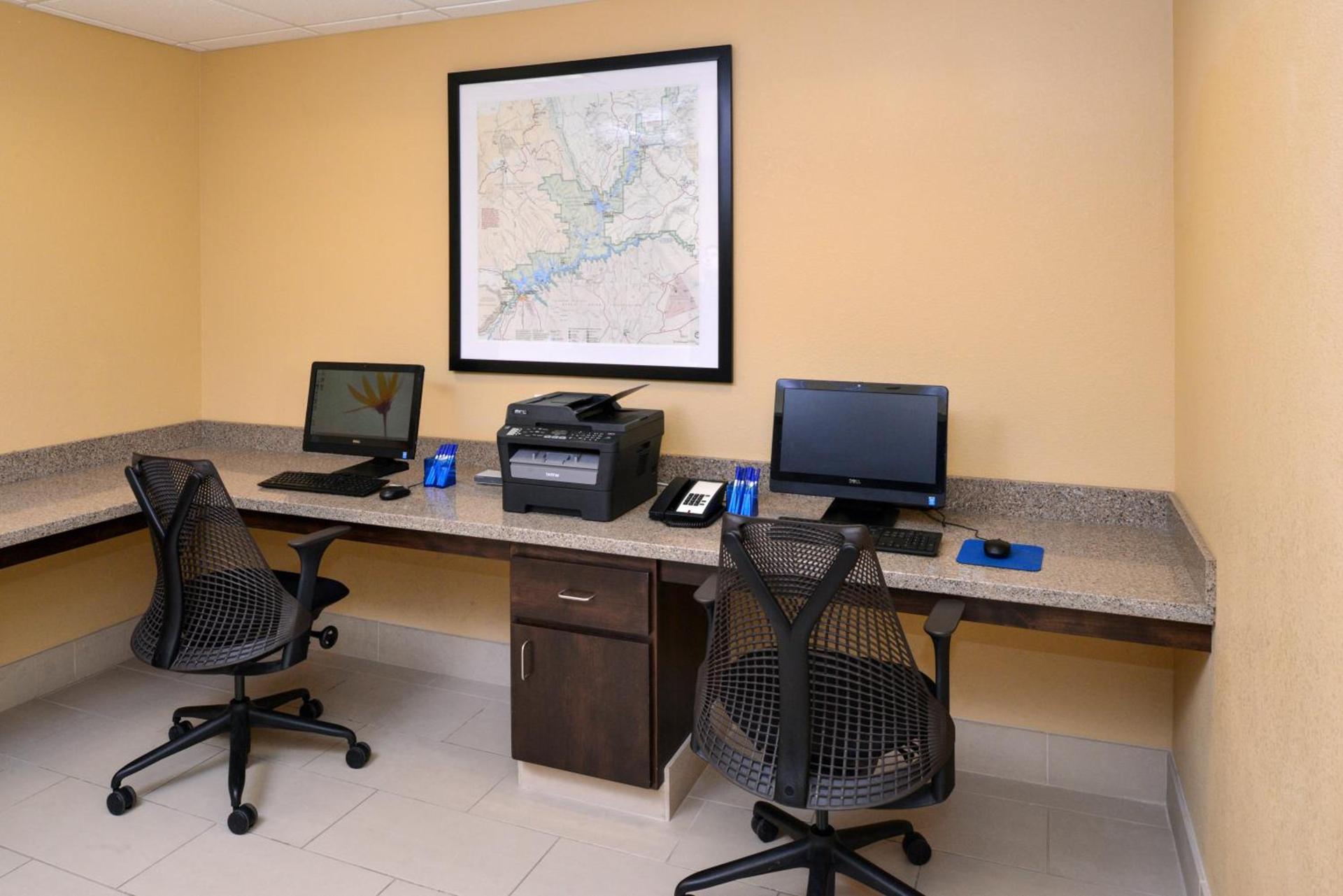 Holiday Inn Express & Suites Page - Lake Powell Area by IHG photo 57