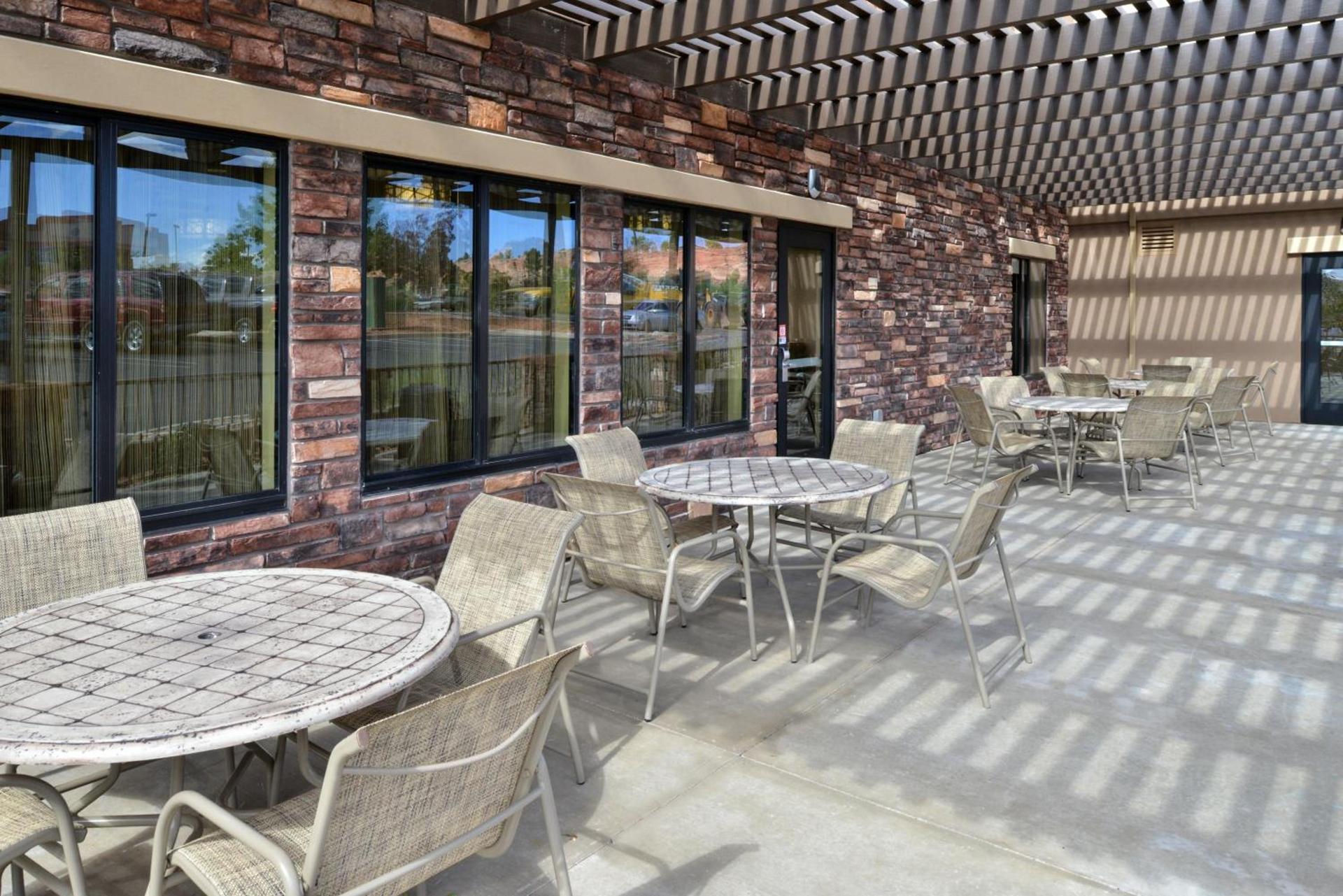 Holiday Inn Express & Suites Page - Lake Powell Area by IHG photo 21