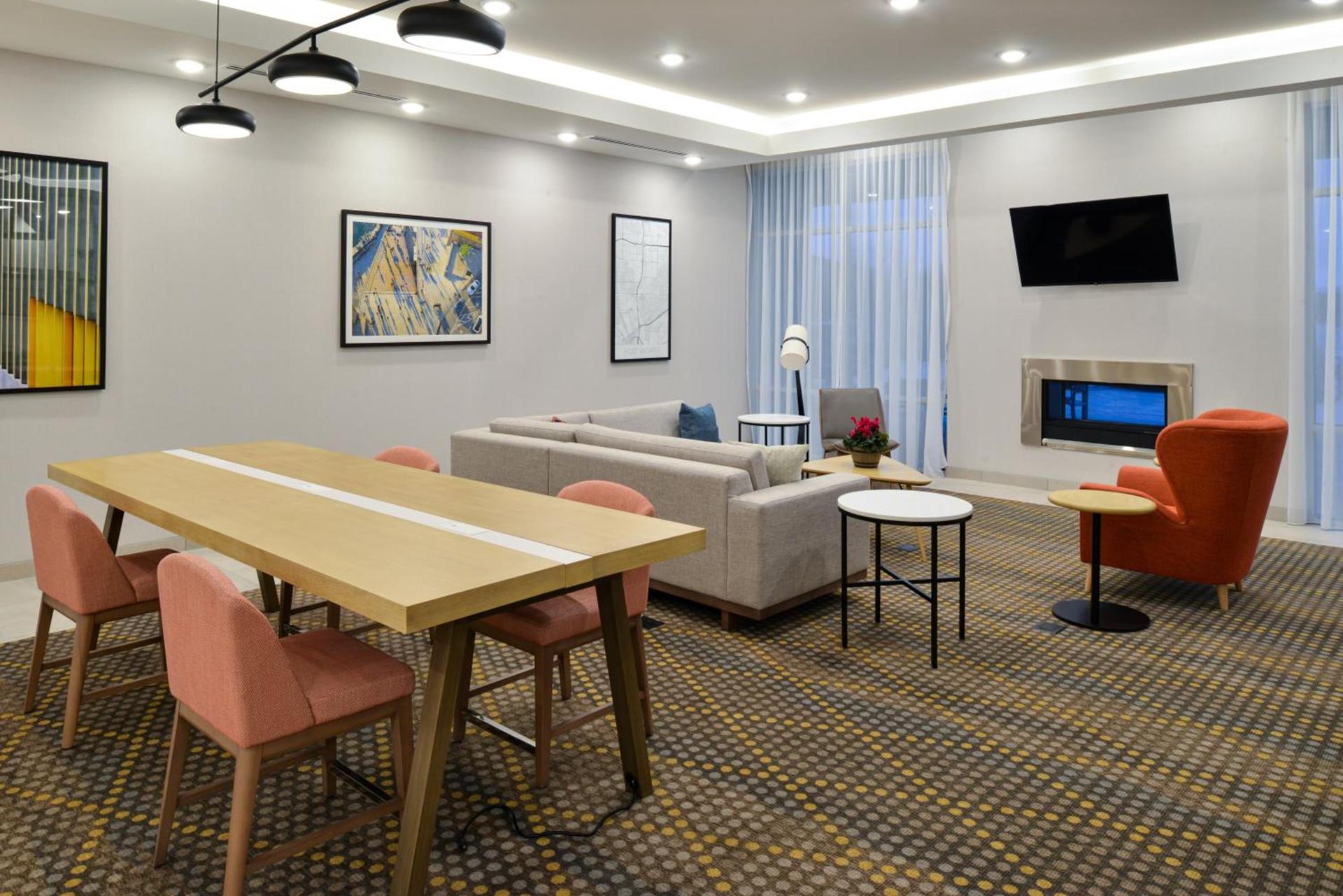 Holiday Inn Fort Worth - Alliance by IHG photo 14