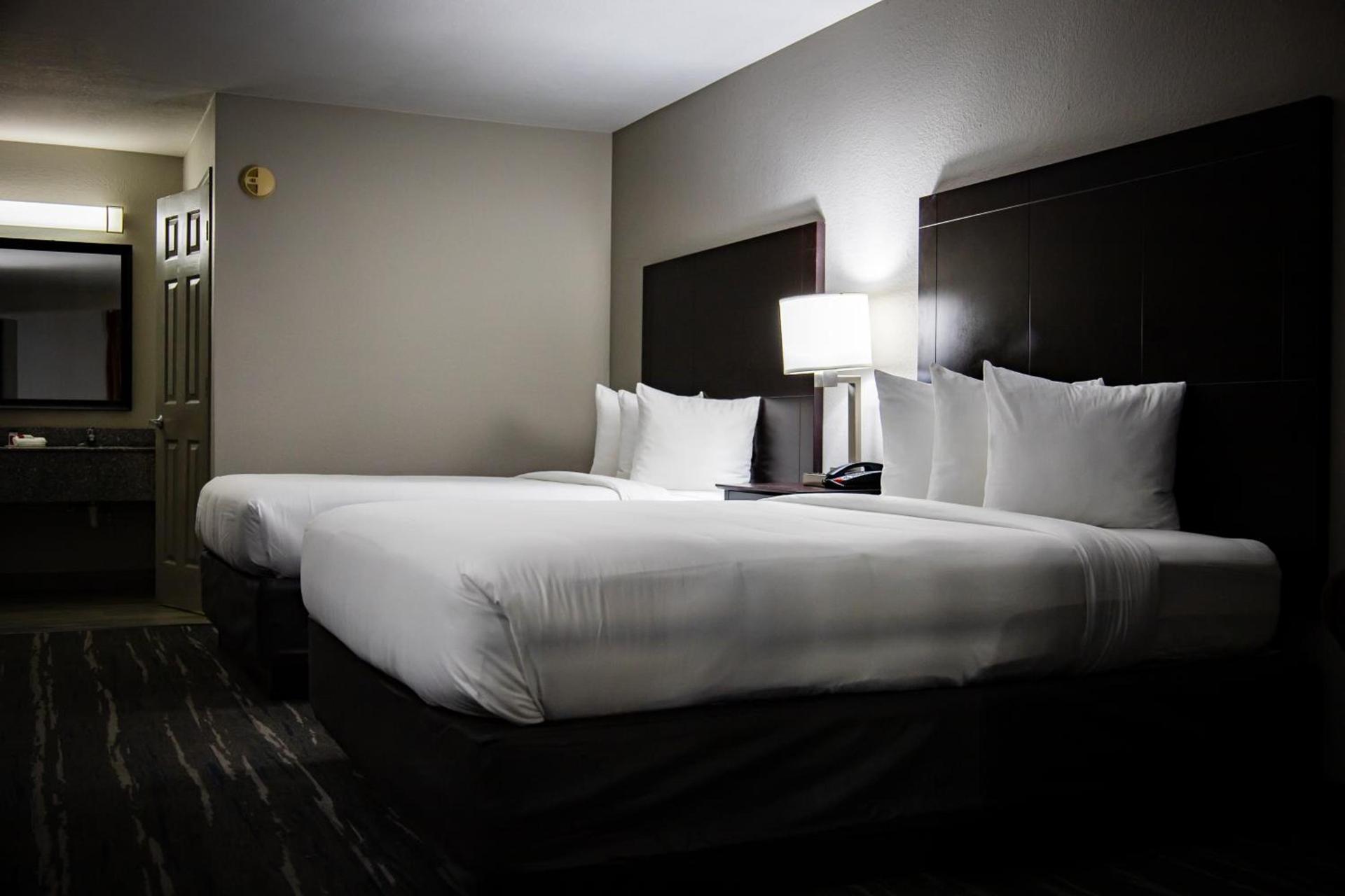 Days Inn by Wyndham Wagoner photo 32