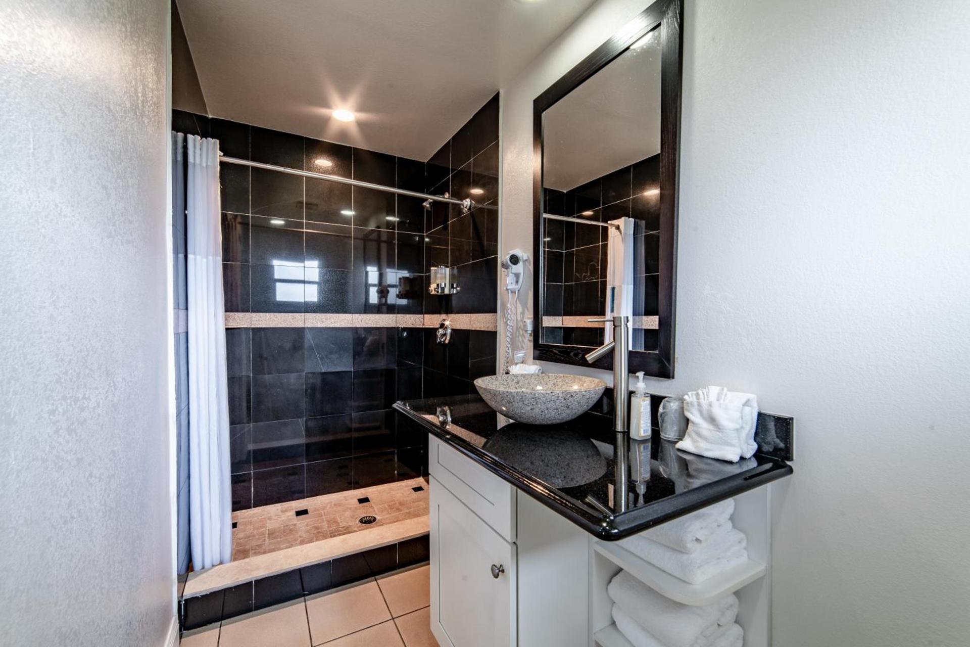 Everglades City Motel - Everglades Adventures Inn photo 33