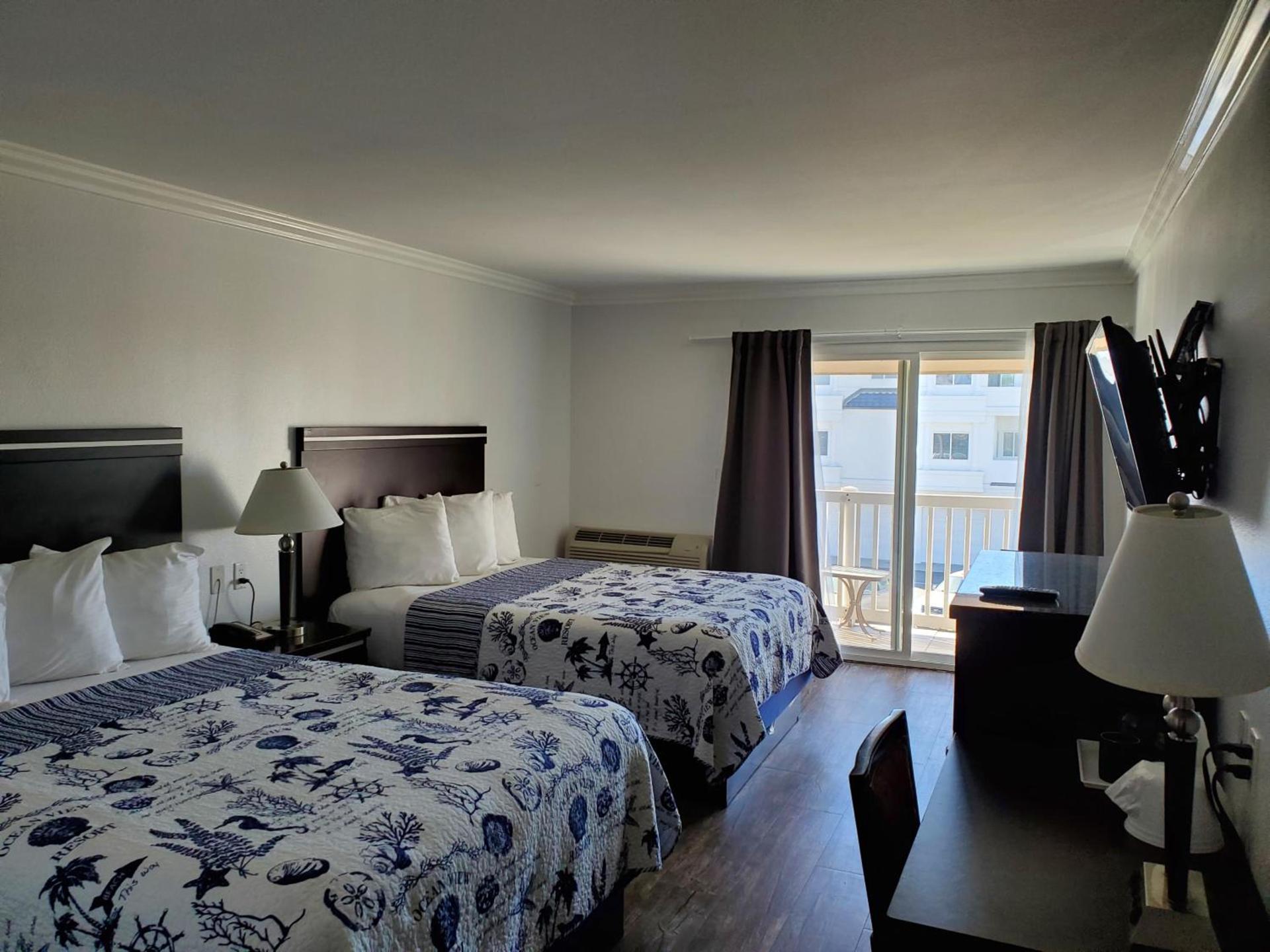 Ocean Surf Inn & Suites photo 17