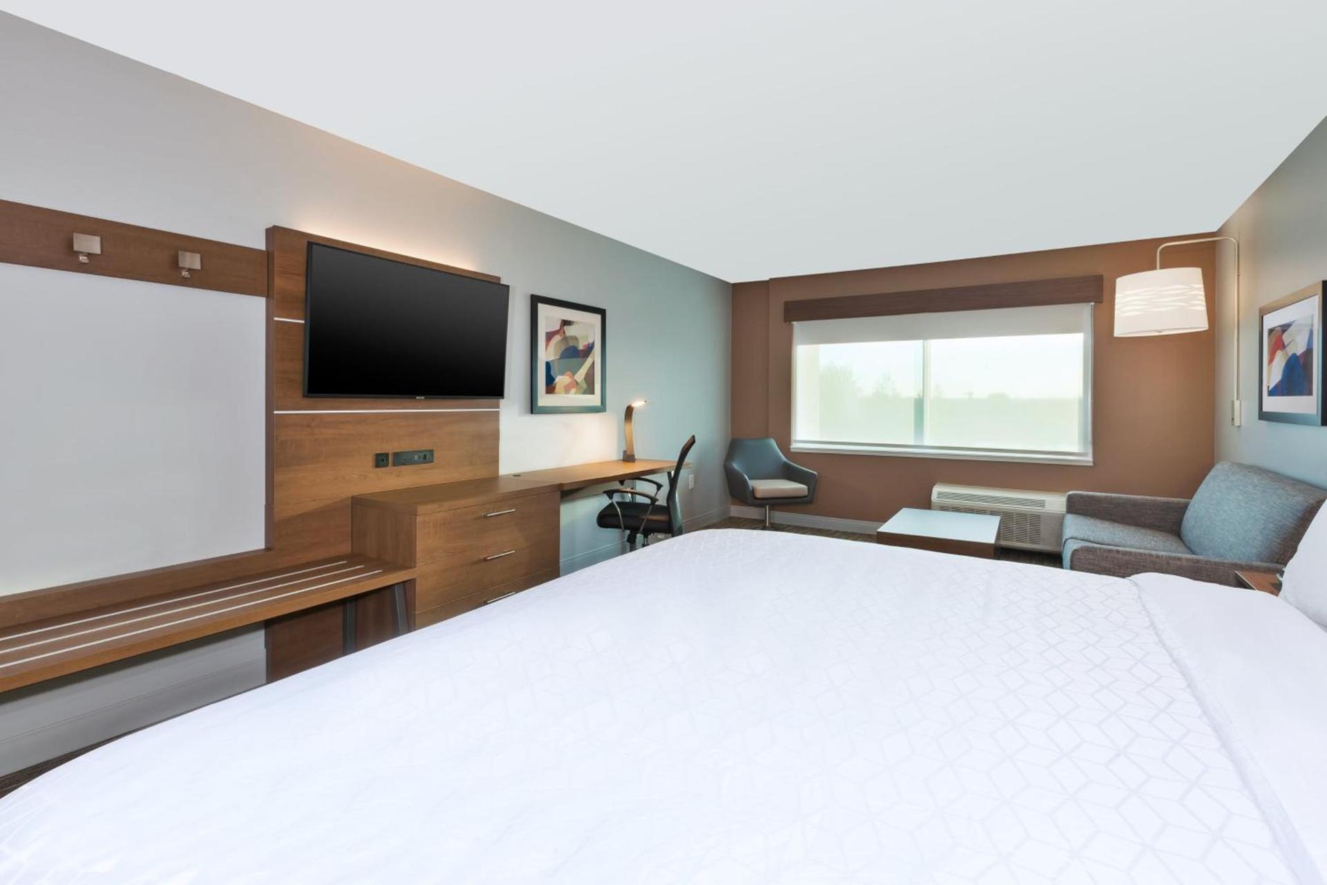 Holiday Inn Express & Suites - Cedar Springs - Grand Rapids N by IHG photo 23