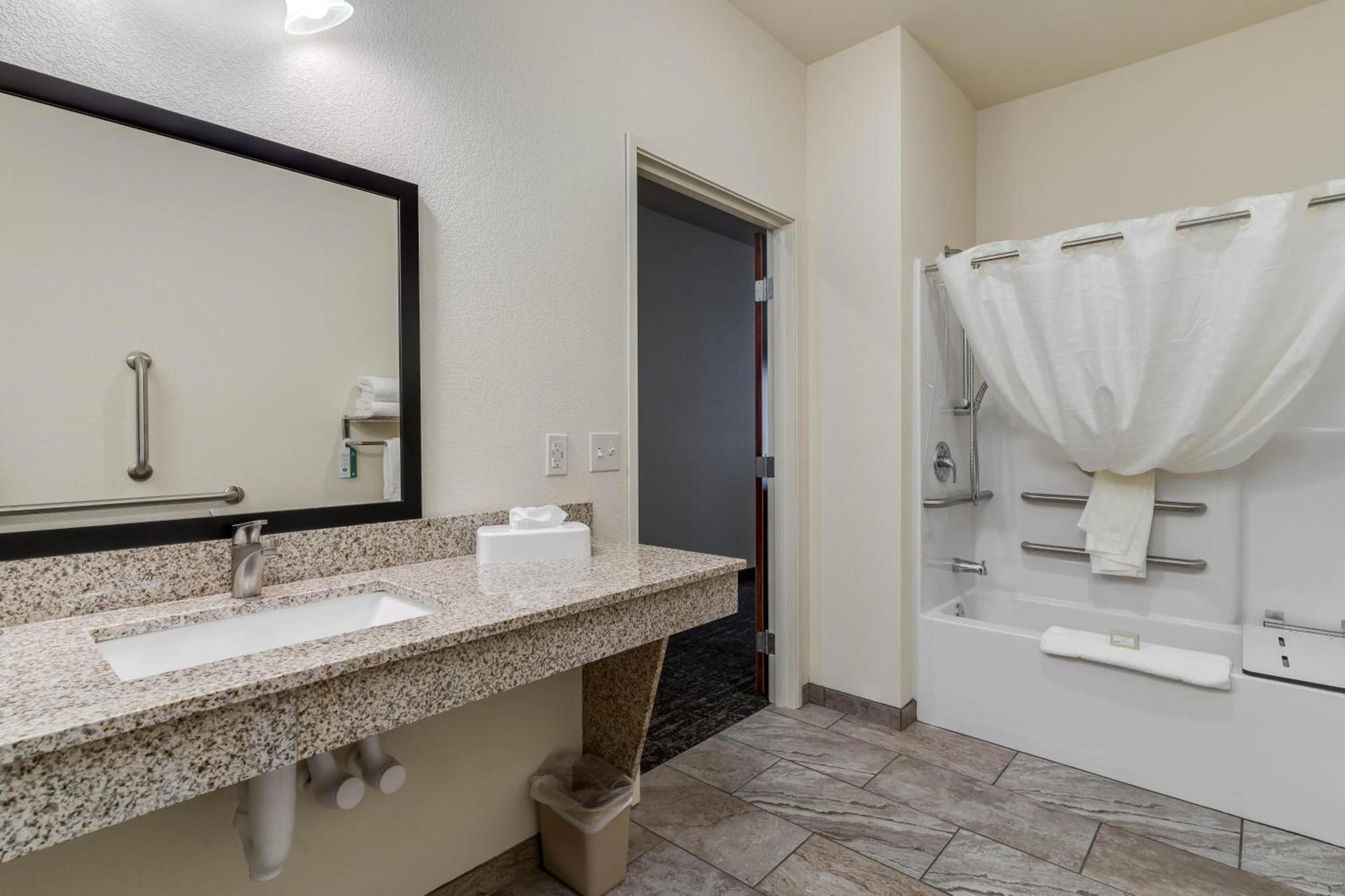 Comfort Inn & Suites Morgan - South Ogden photo 9
