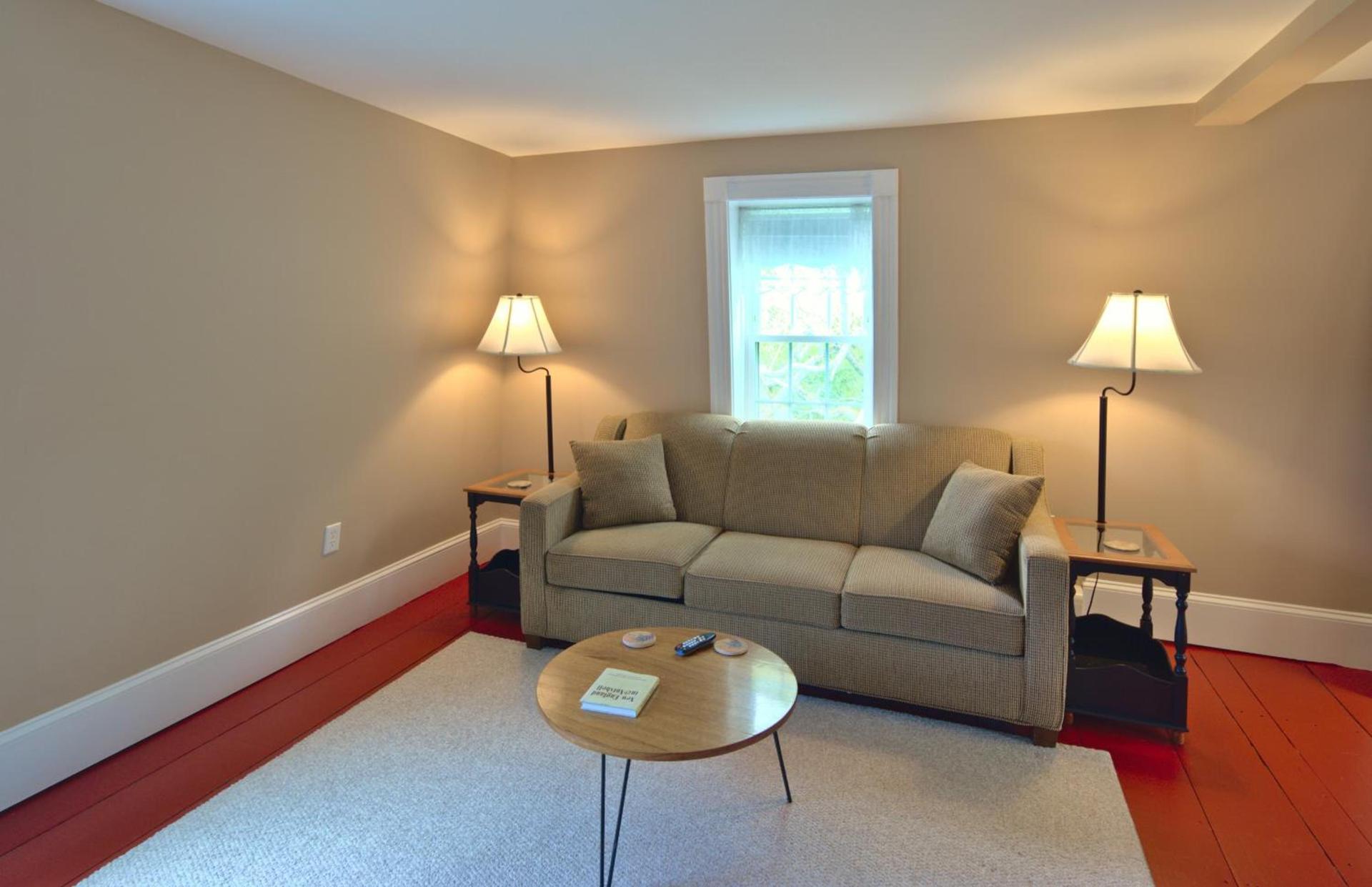 Ballard House Inn photo 2