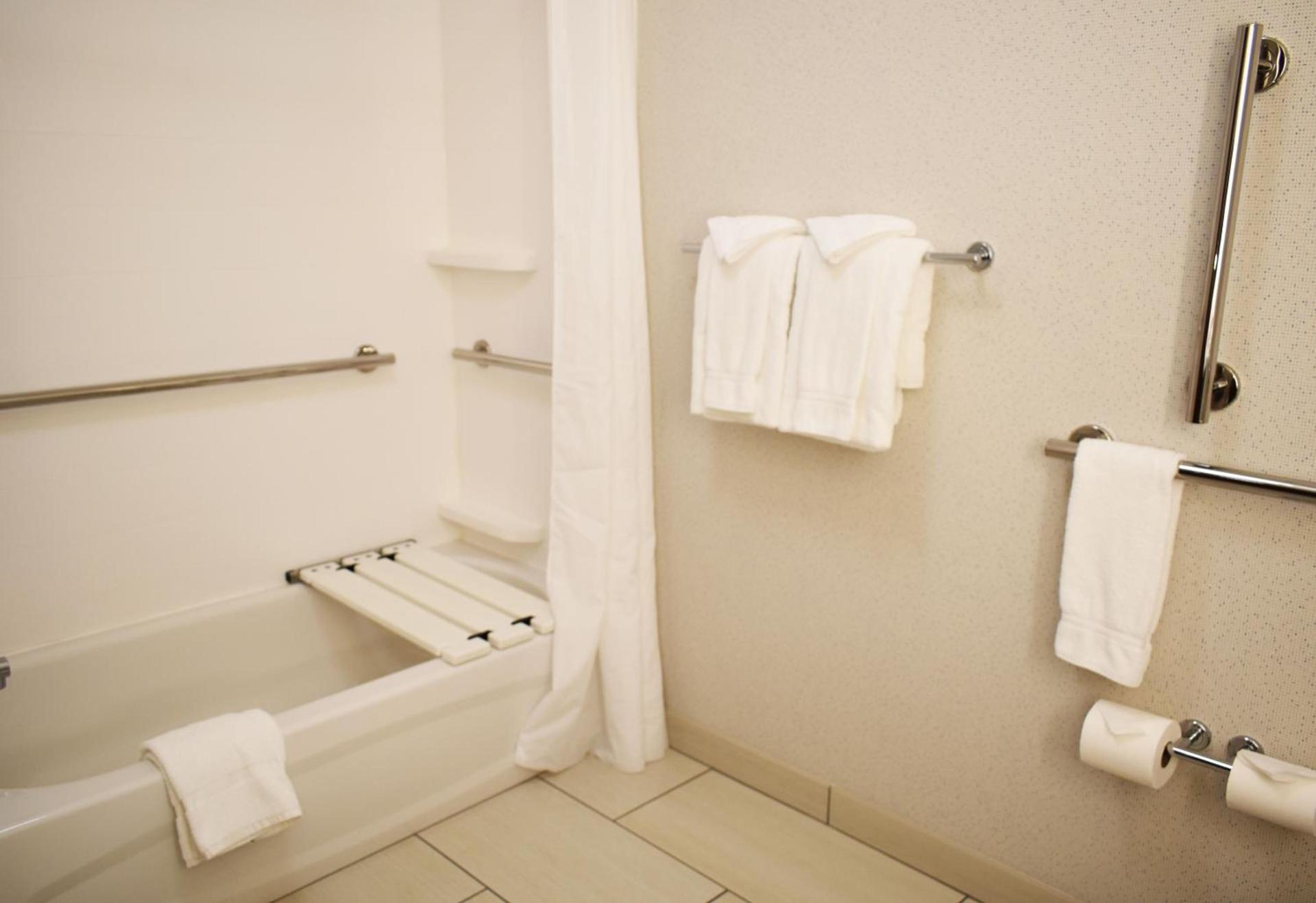 Holiday Inn Express Grover Beach-Pismo Beach Area by IHG photo 53