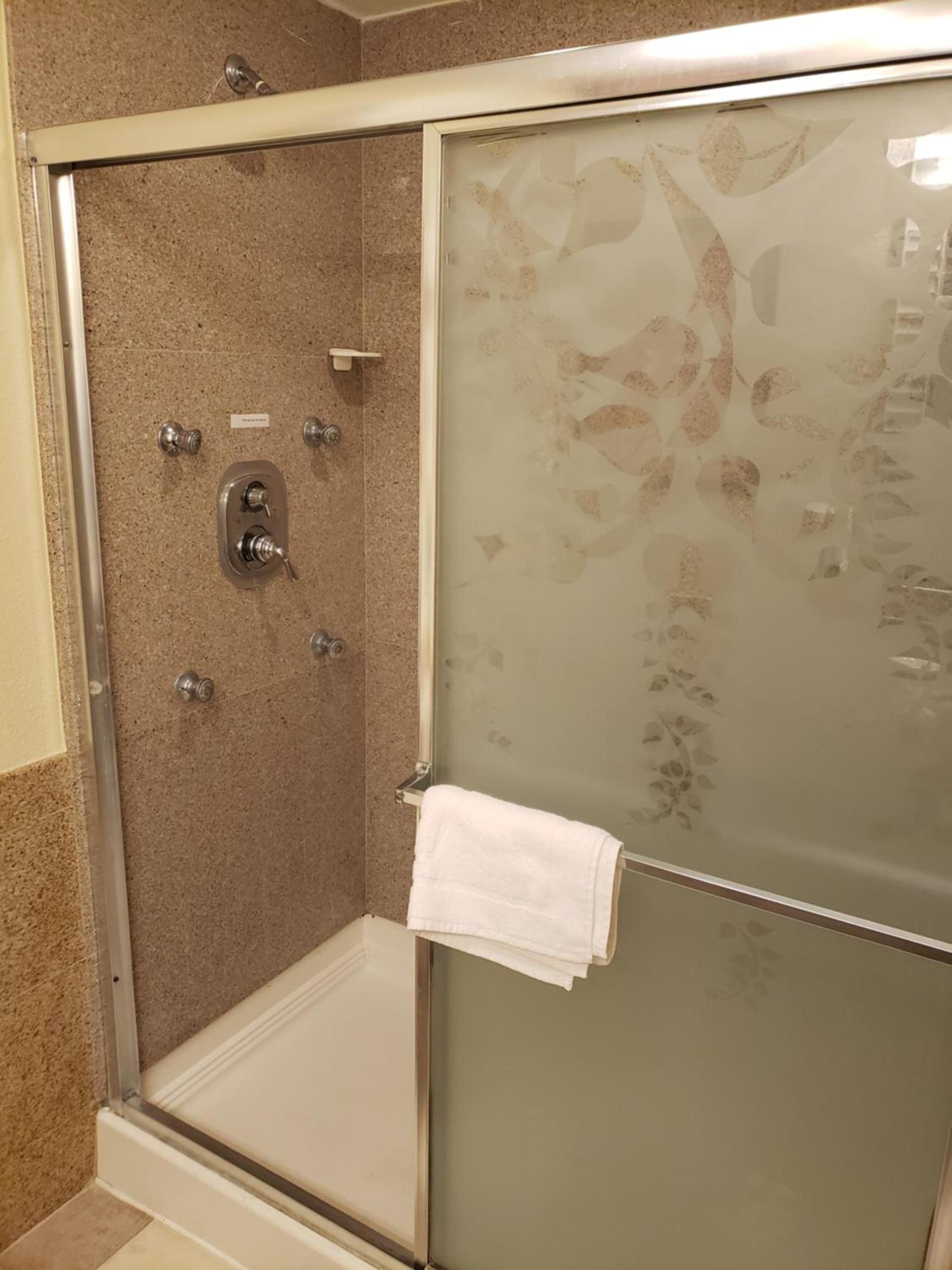 Baymont by Wyndham Pompton Plains/Wayne photo 21
