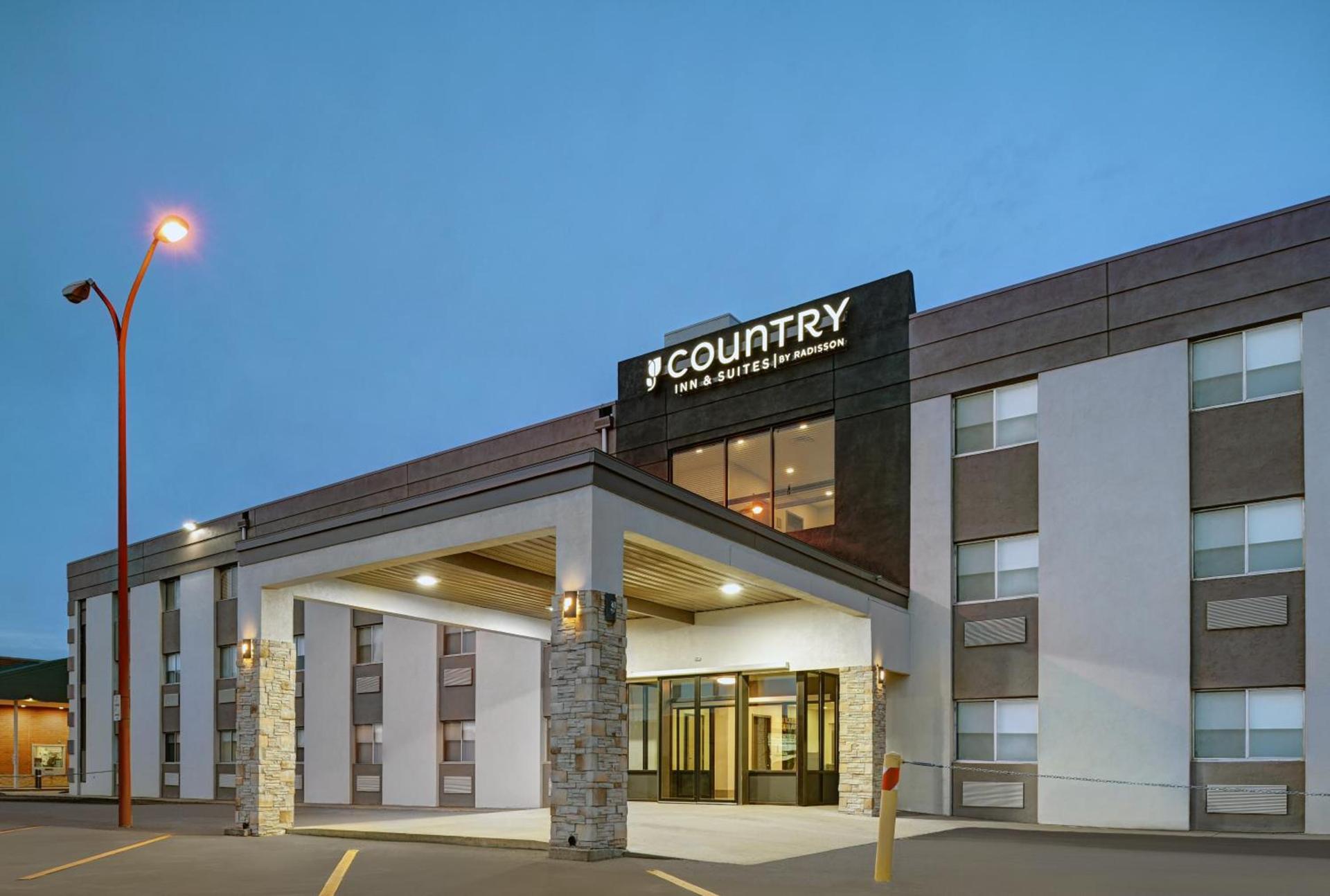 Country Inn & Suites by Radisson, Pierre, SD photo 15