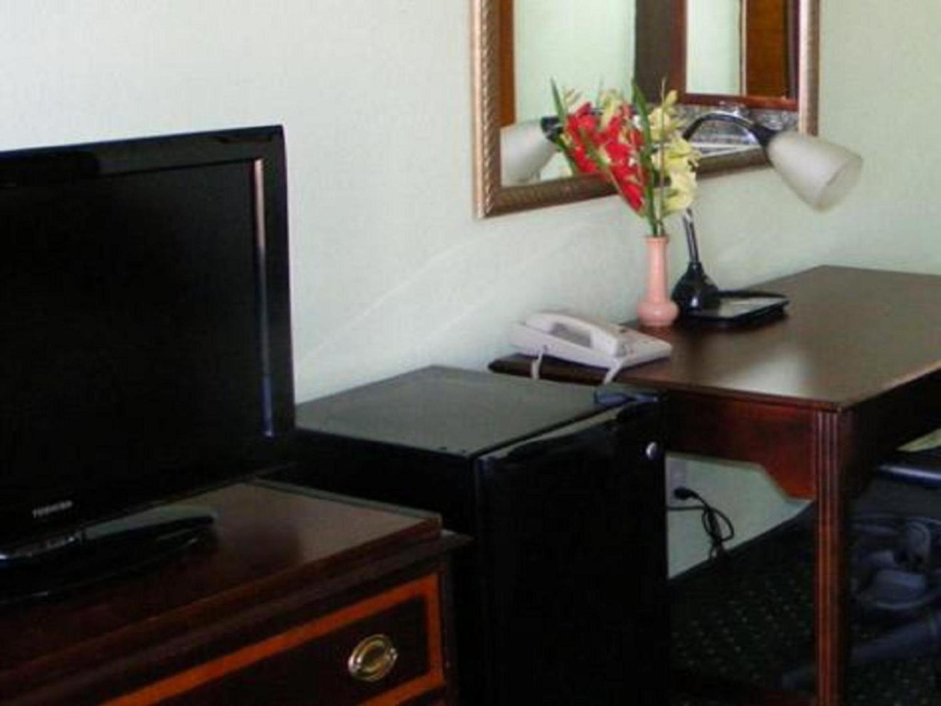 Budget Inn Palmyra photo 11