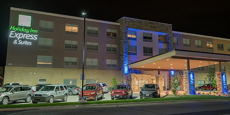 Holiday Inn Express & Suites Dayton North - Vandalia by IHG photo 2