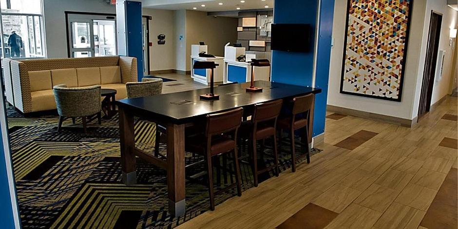 Holiday Inn Express & Suites Dayton North - Vandalia by IHG photo 3
