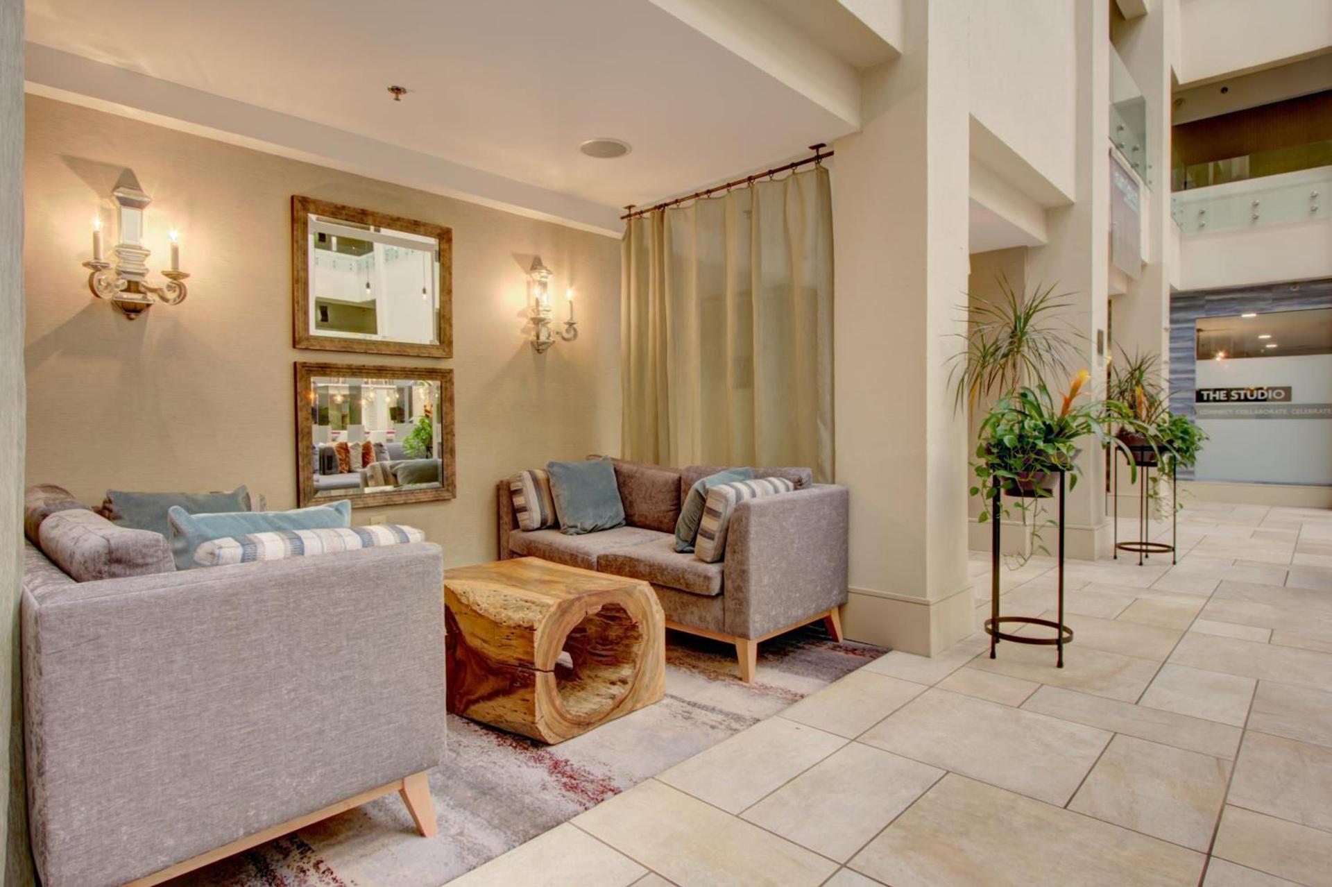 Crowne Plaza Charleston by IHG photo 40