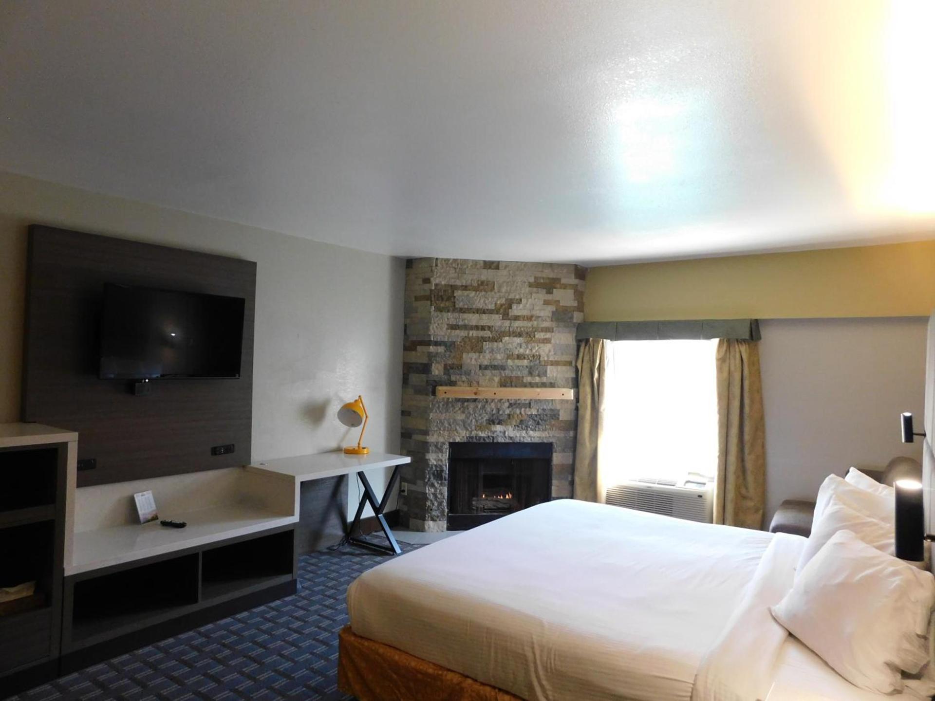 Days Inn & Suites by Wyndham Downtown Gatlinburg Parkway photo 23