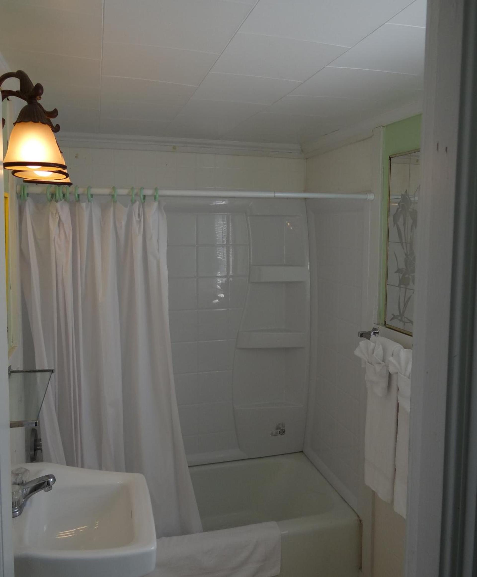 Jonathan Edwards Motel photo 22