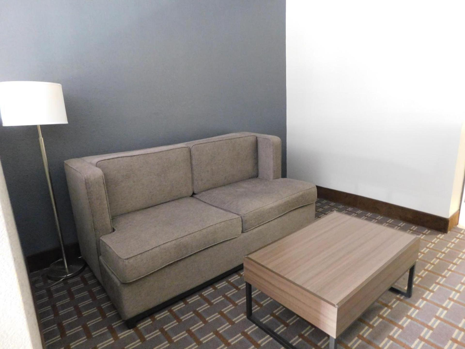 Days Inn & Suites by Wyndham Downtown Gatlinburg Parkway photo 14