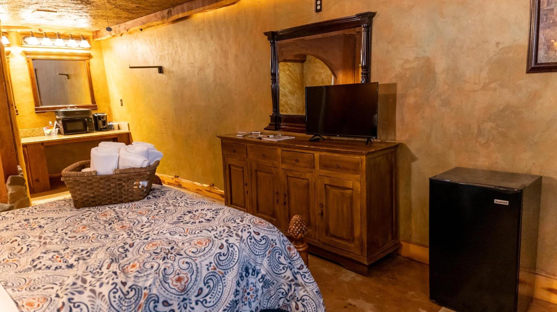 Moon River Ranch photo 75