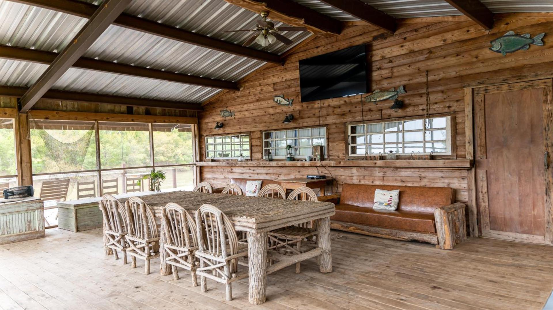 Moon River Ranch photo 66