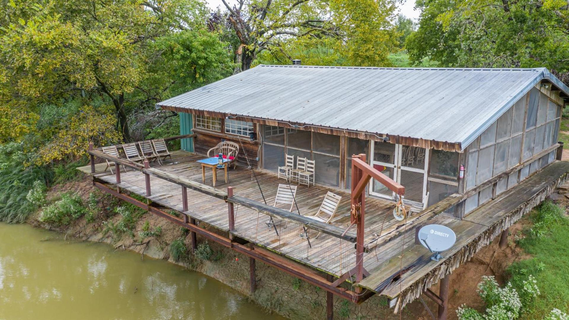 Moon River Ranch photo 68